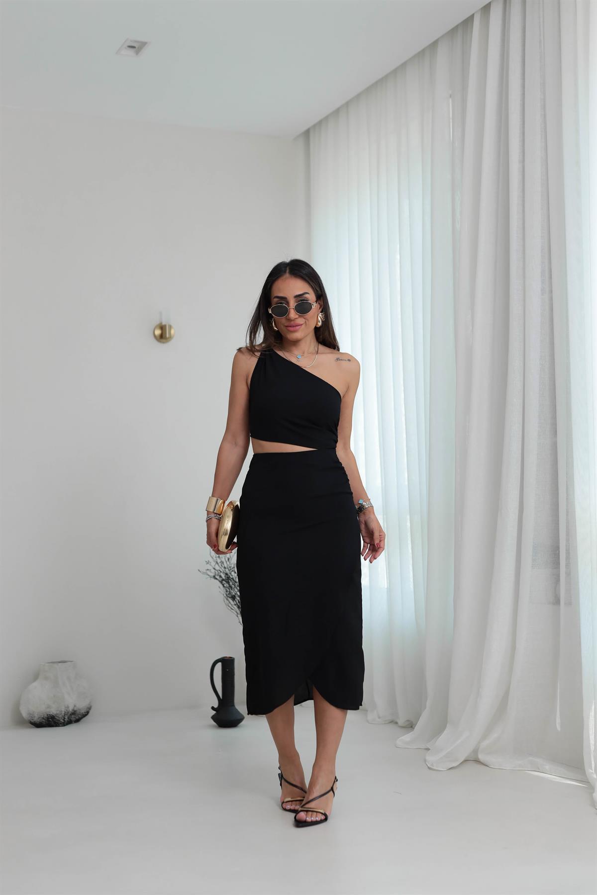 6444 Asimetrik Pencere Detay Elbise SİYAH