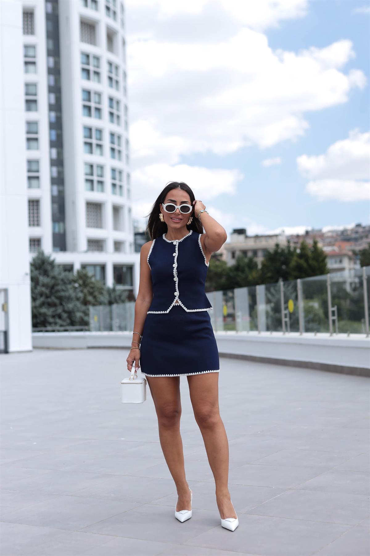 Kontrast Süslemeli Etekli Triko Takım LACİVERT