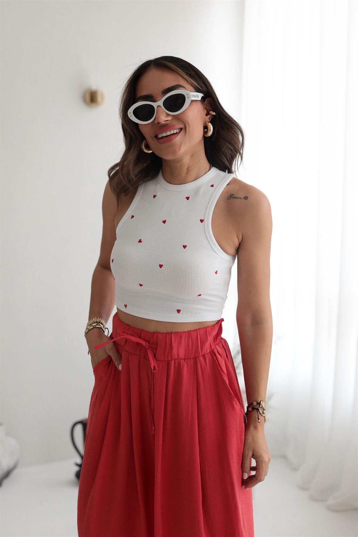 0819 Kalp Nakışlı Crop Top
