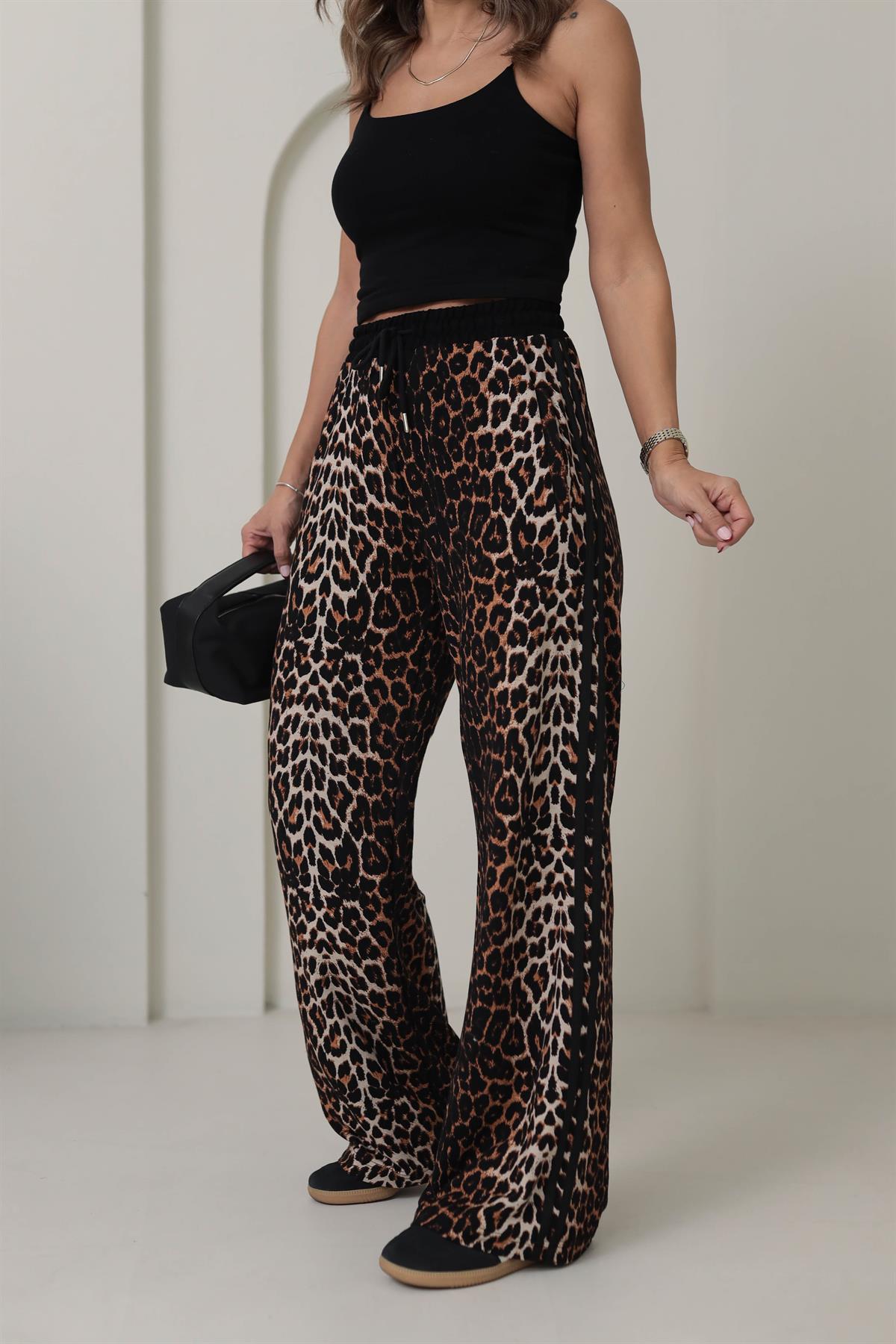 Leopar Desen Yanları Şeritli Eşofman Altı LEOPAR