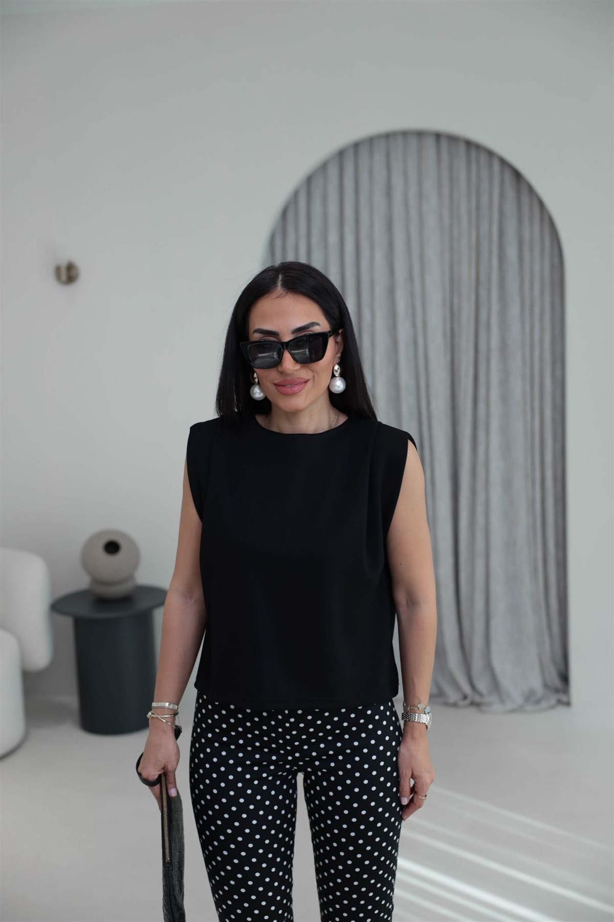 1376 Bisiklet Yaka Omzu Pileli Bluz SİYAH