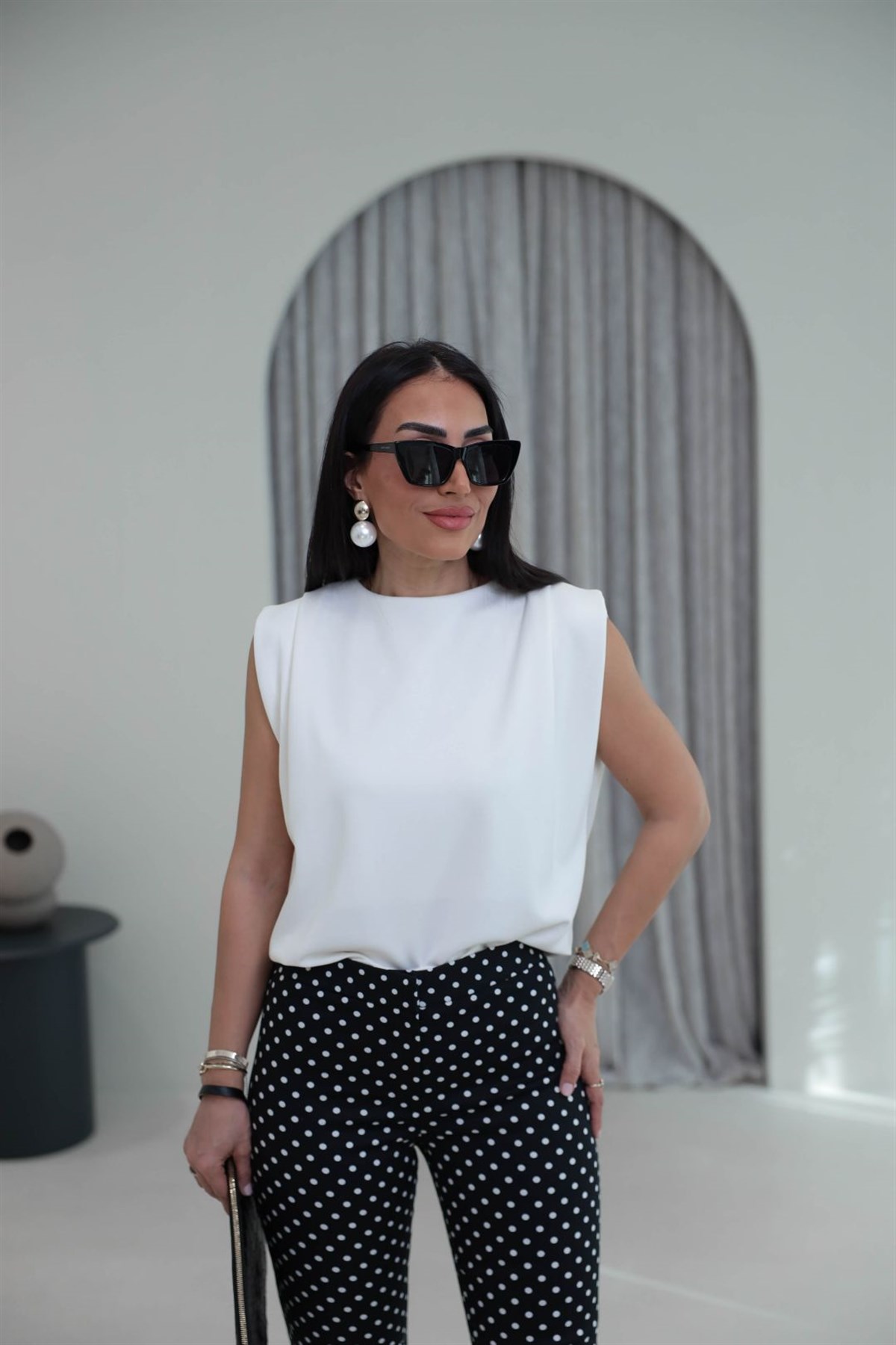 1376 Bisiklet Yaka Omzu Pileli Bluz EKRU