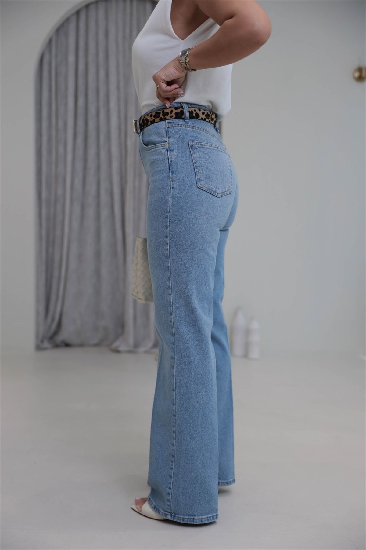 4219 Leopar Kemerli Straight Jean AÇIK MAVİ