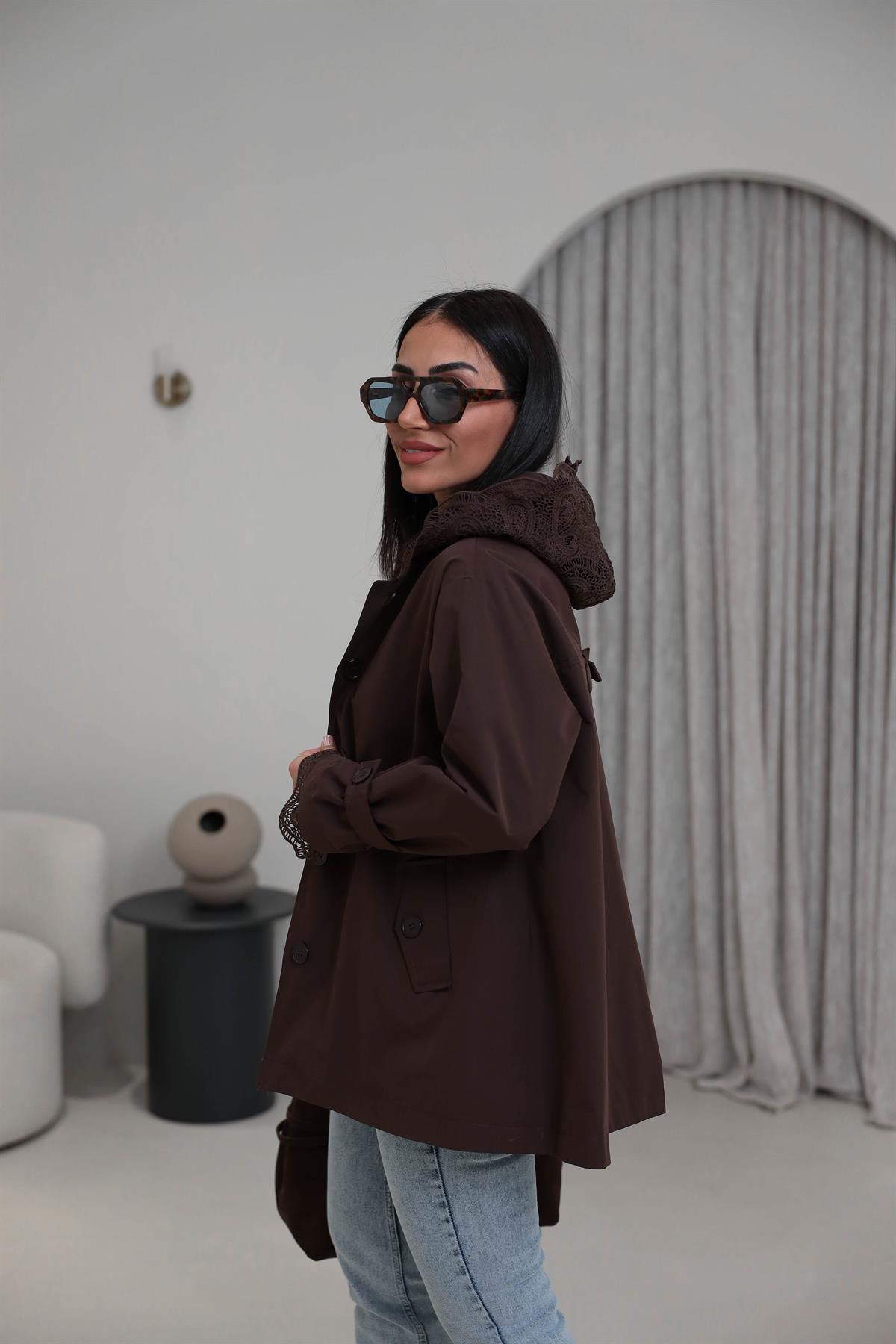 9719 Güpür Detay Teknik Kumaş Trençkot KAHVE