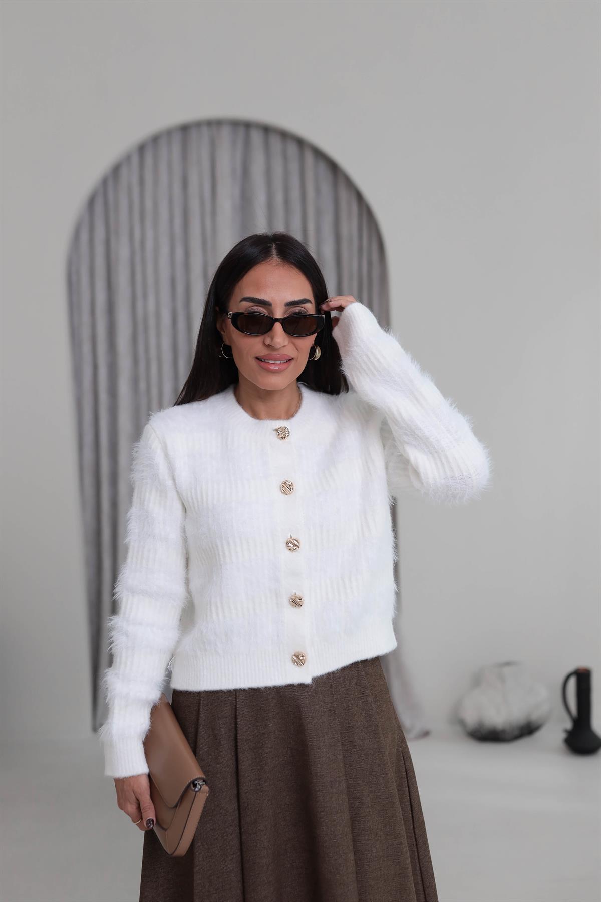 0990 Bisiklet Yaka Yumuşak Dokulu Gold Düğmeli Triko Hırka EKRU