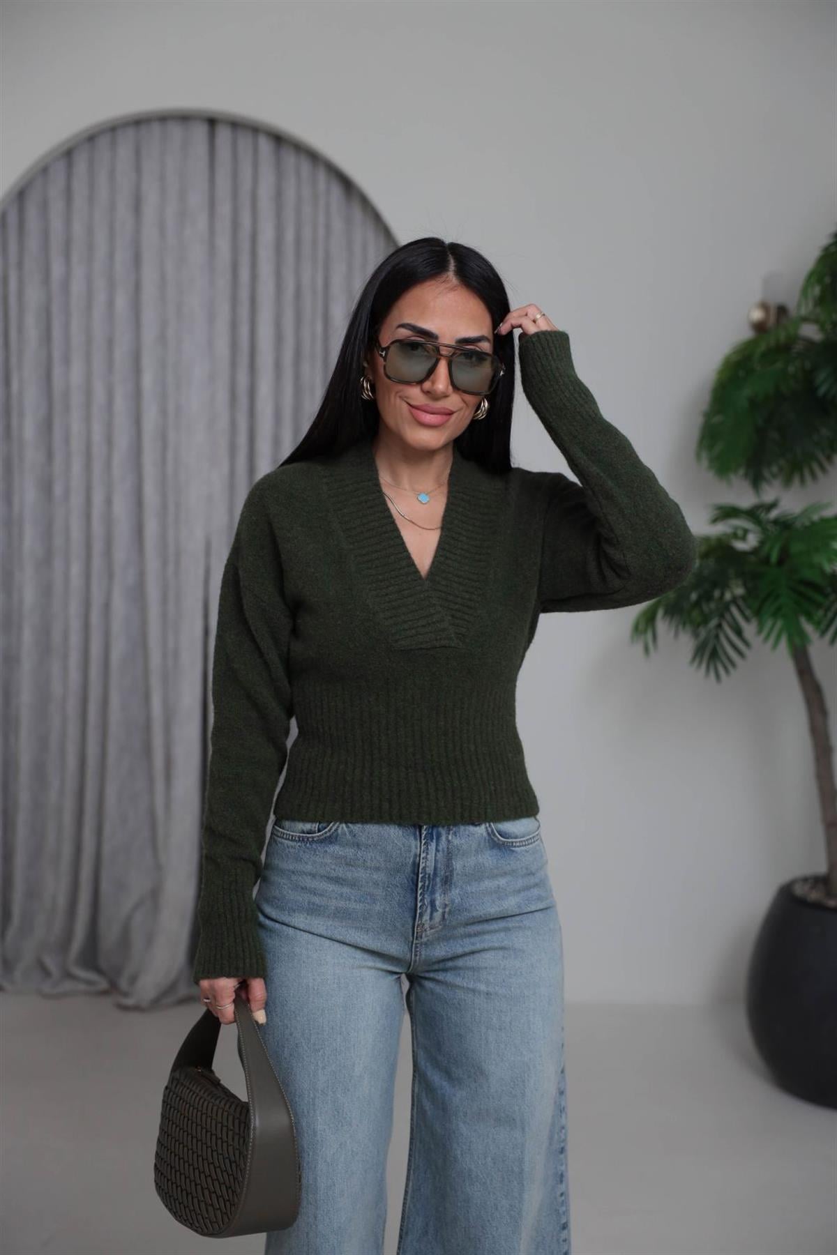 5080 Yaka Detaylı Yumoş Triko HAKİ YEŞİL