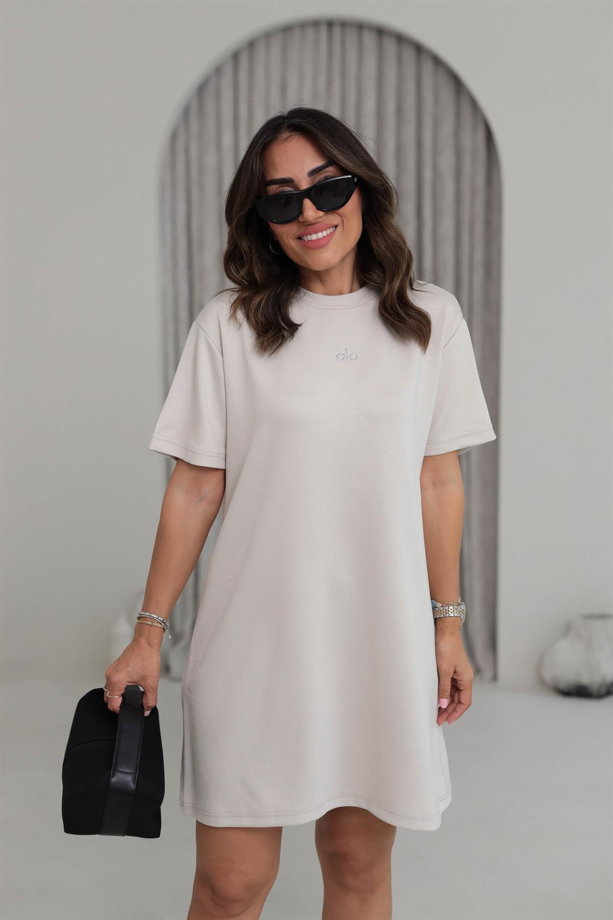 1570 Baskılı Modal Kumaş Rahat Kalıp Elbise BEJ