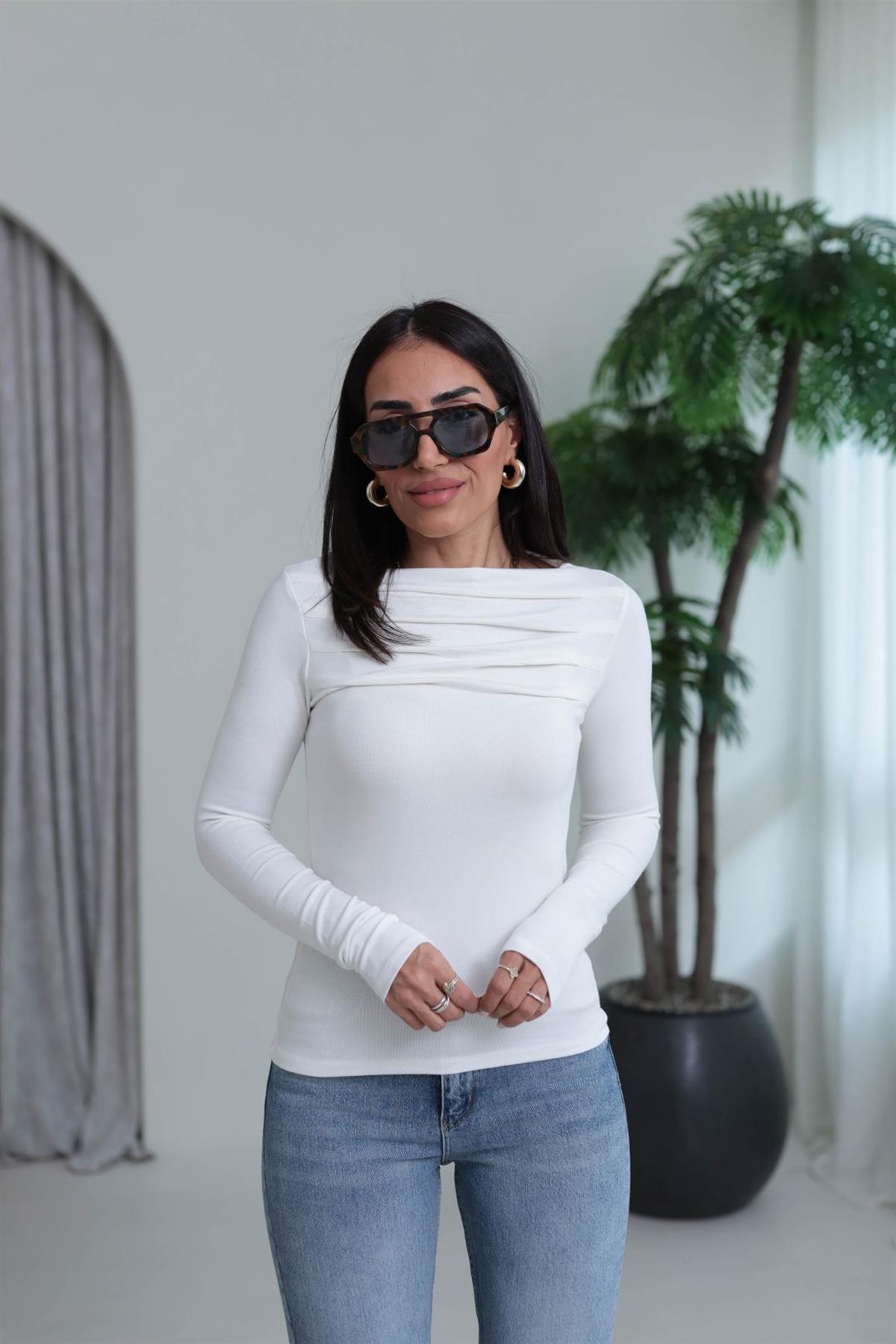 6504 Önü Pileli Viskon Bluz EKRU