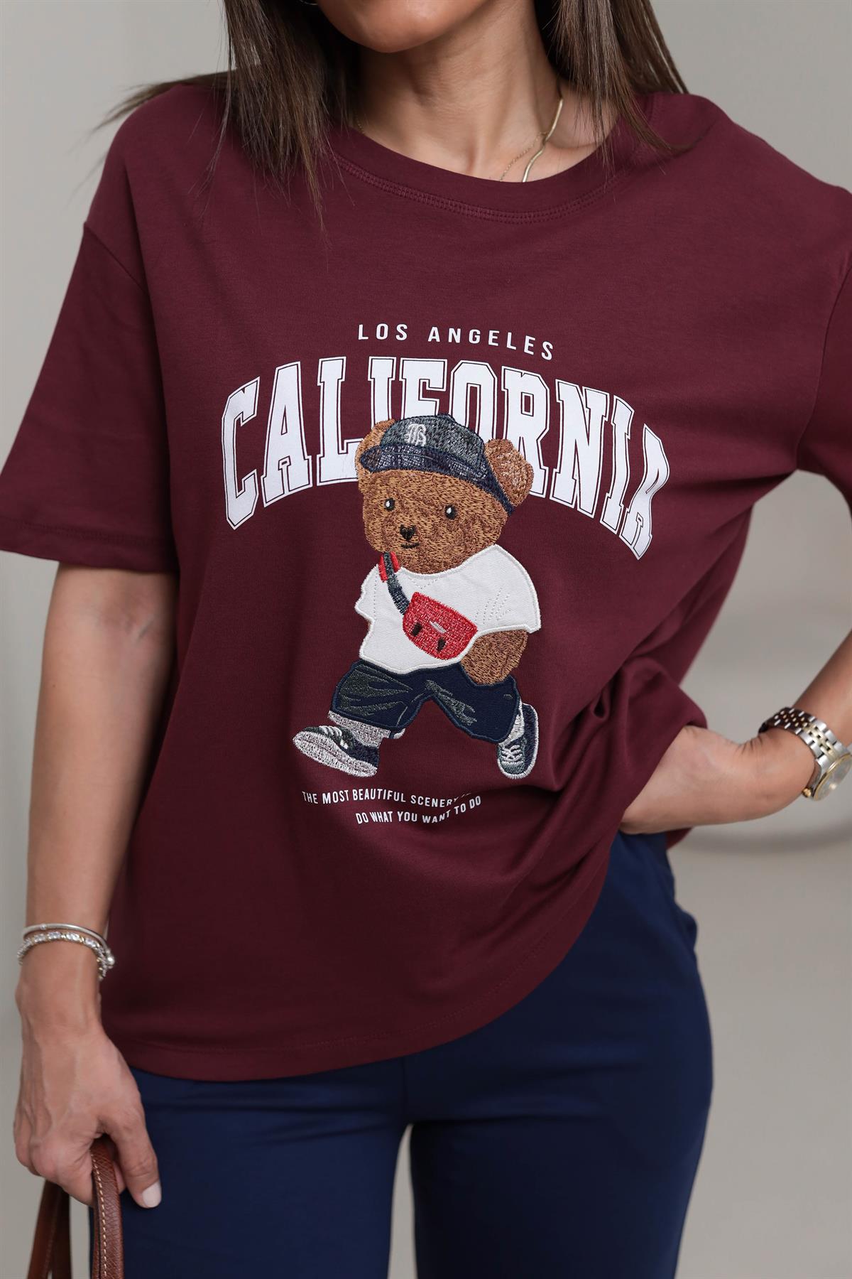 0295 Bisiklet Yaka Tedy Nakışlı Koton Tshirt BORDO