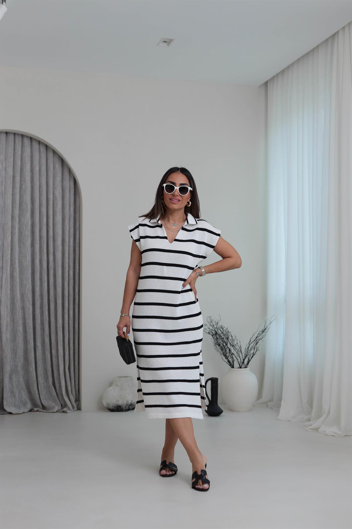 0097 Yanları Yırtmaçlı Polo Yaka Çizgili Triko Elbise ÇİZGİLİ