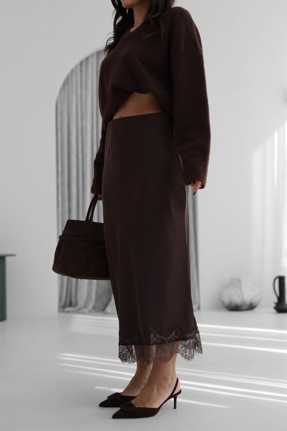0547 Saten Etek Ucu Dantelli Etek ACI KAHVE