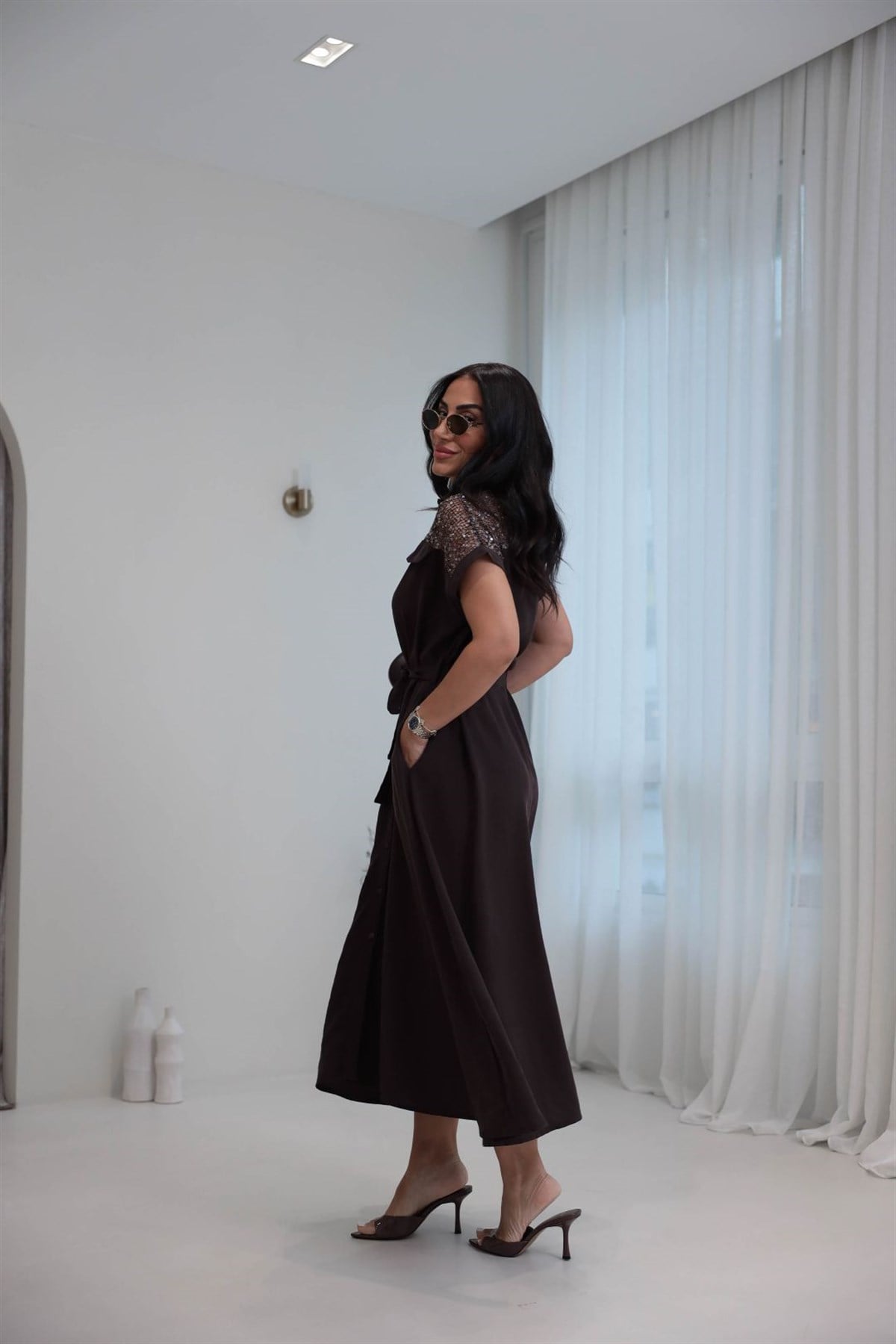 7184 Pul ve File Detaylı Tencel Kumaş Elbise KAHVE