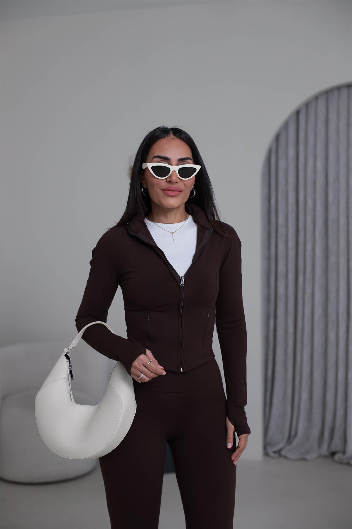 Oys Dik Yaka Önden Fermuarlı Pantolonlu Takım KAHVE