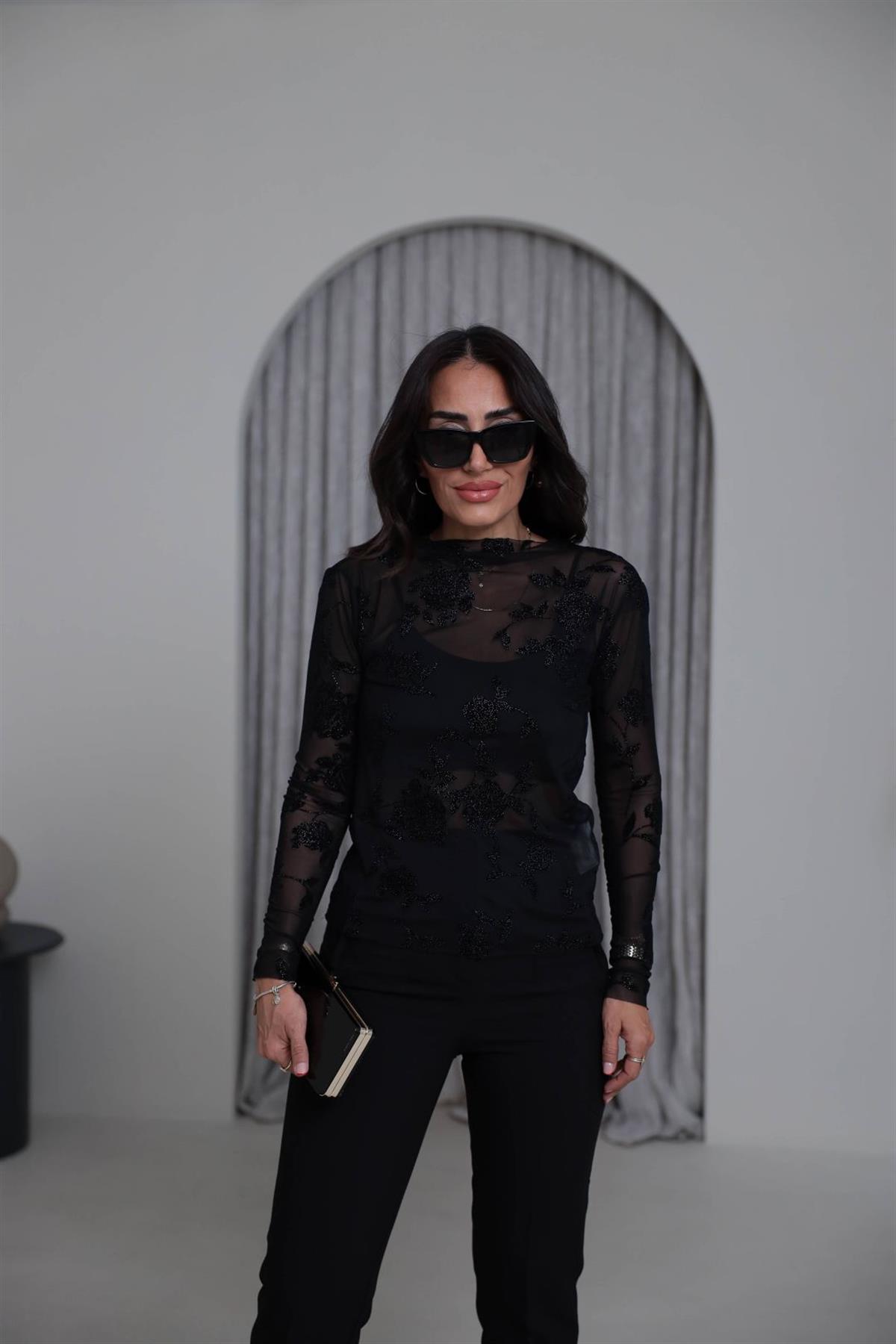 0581 Dik Yaka Flok Baskılı Bluz SİYAH