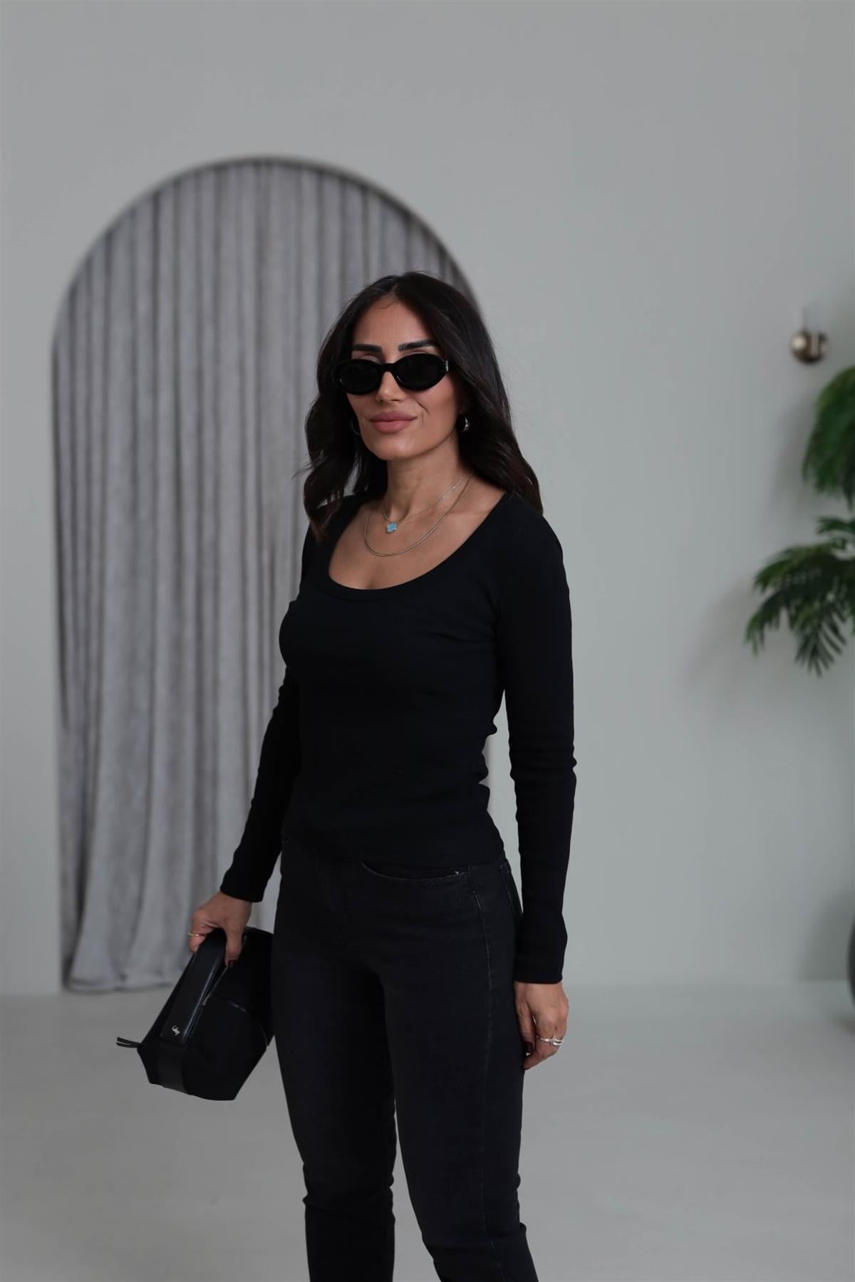 472 Geniş Yaka Fitilli Body SİYAH