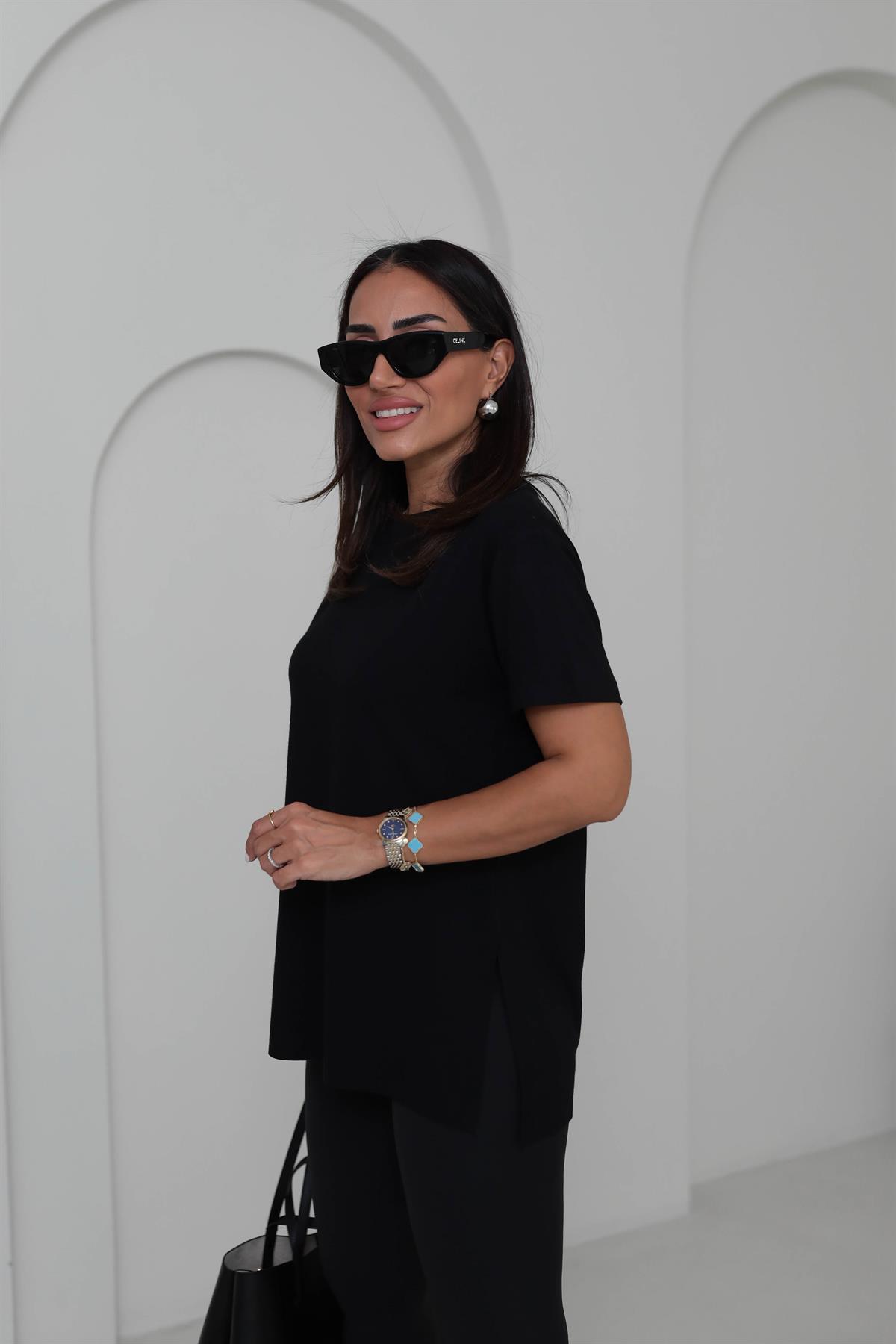 T20 Viskon Pamuk Yanları Yırtmaçlı Tshirt SİYAH