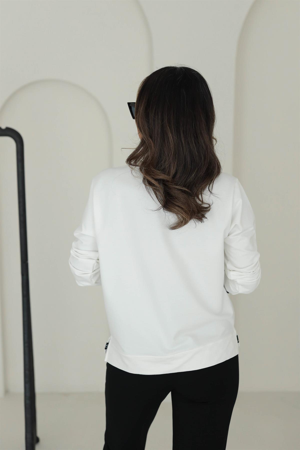 8982 Altı Yazı Şeritli Sweatshirt