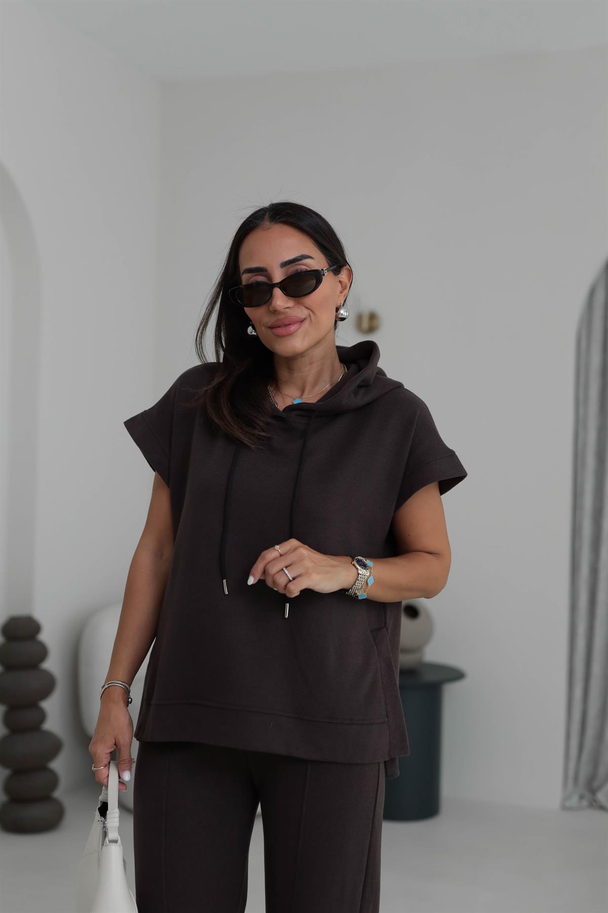 2030 Kapşonlu Kısa Kol Selanik Takım KAHVE