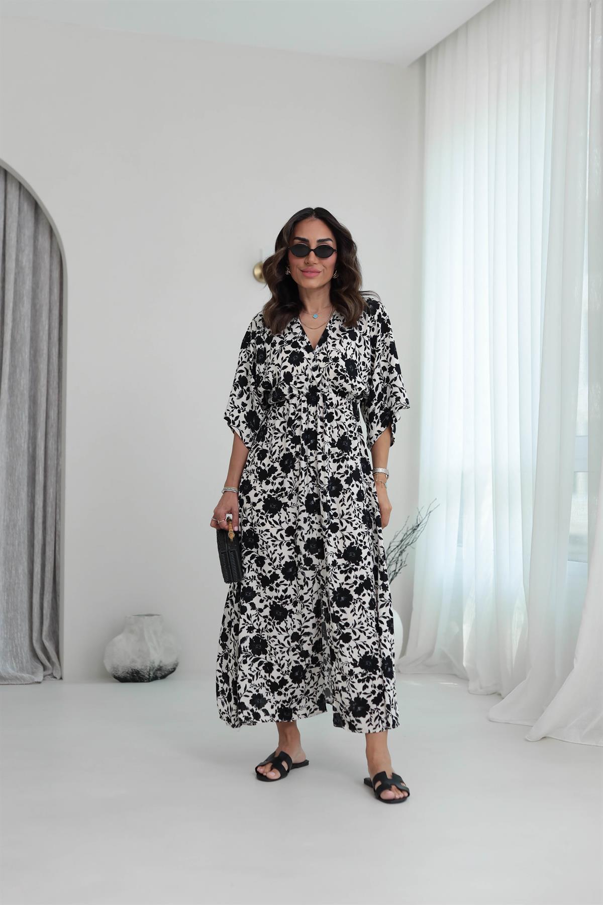 3154Y Kruvaze Yaka Beli Lastikli Desenli Midi Elbise SİYAH-EKRU