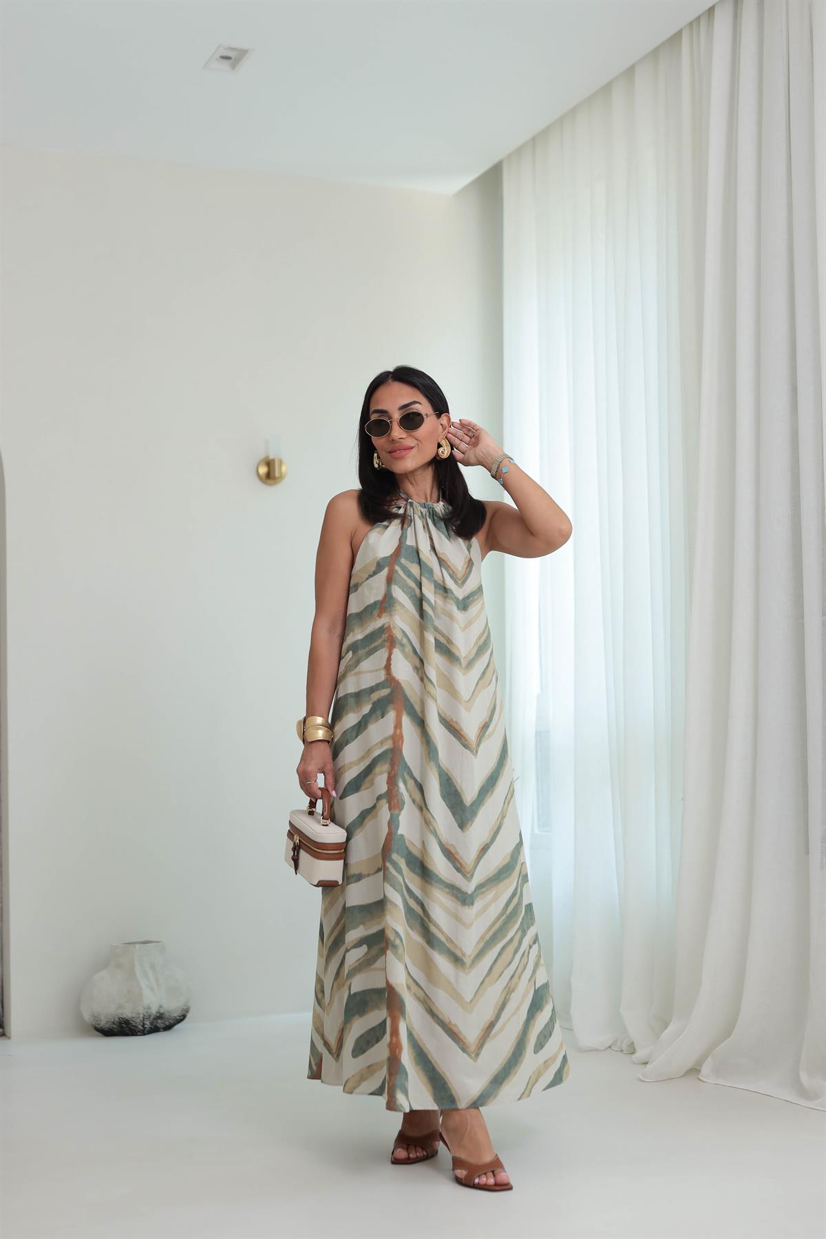 0463 Boyundan Bağlamalı Desenli Maxi Elbise DESENLİ