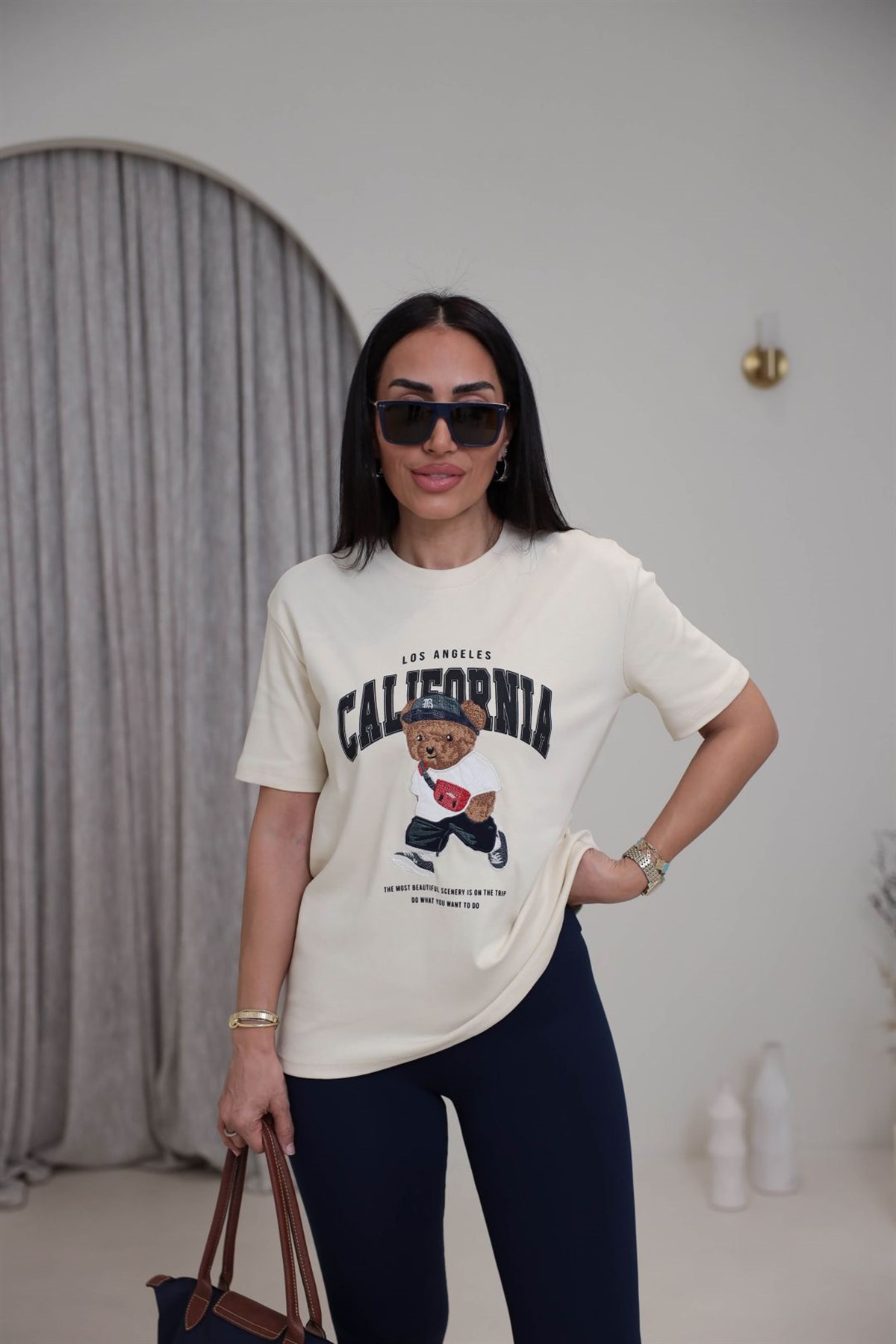 0295 Bisiklet Yaka Tedy Nakışlı Koton Tshirt BEJ