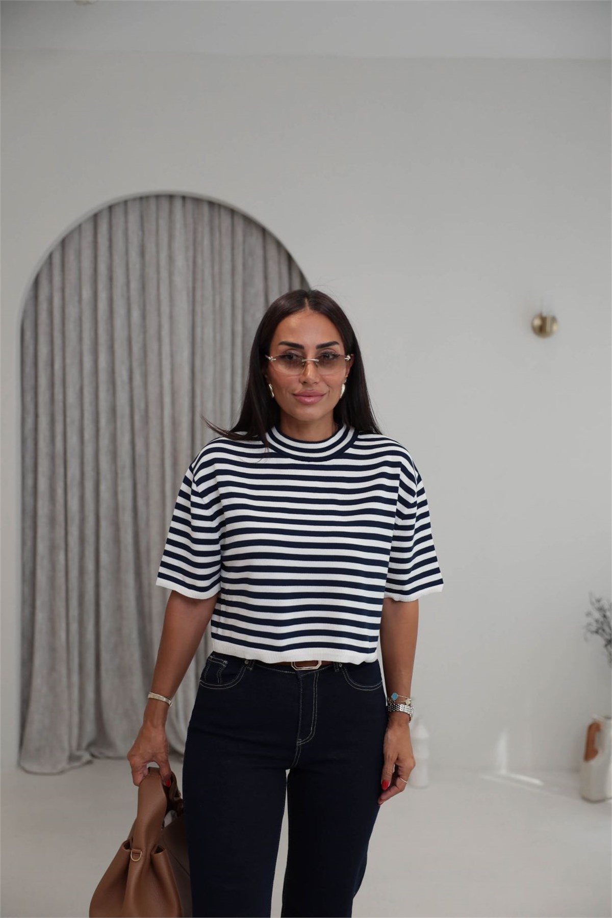 5439  Yarım Balıkçı Çizgili Crop Triko Bluz LACİVERT
