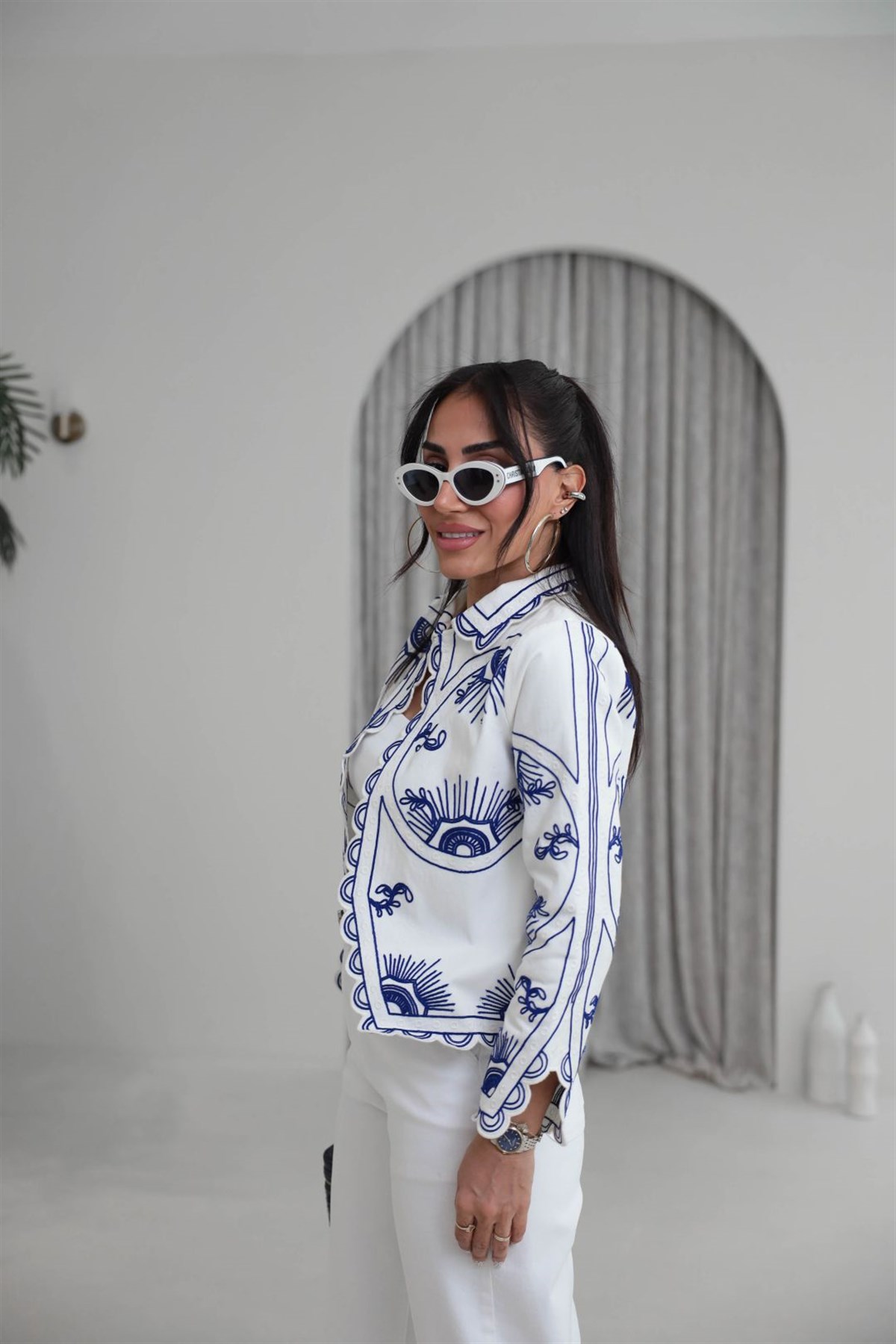 Yakalı Nakış İşlemeli Asimetrik Ceket EKRU