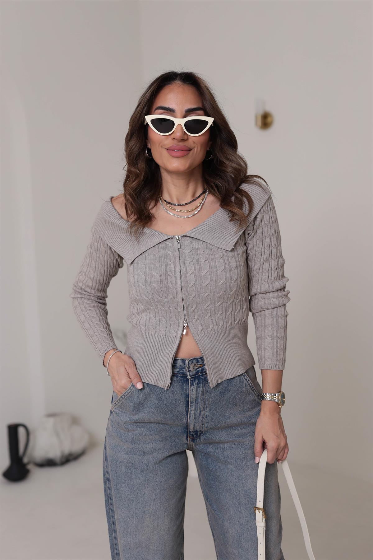 581 Örgü Detay Fermuarlı Yaka Detay Triko Hırka VİZON