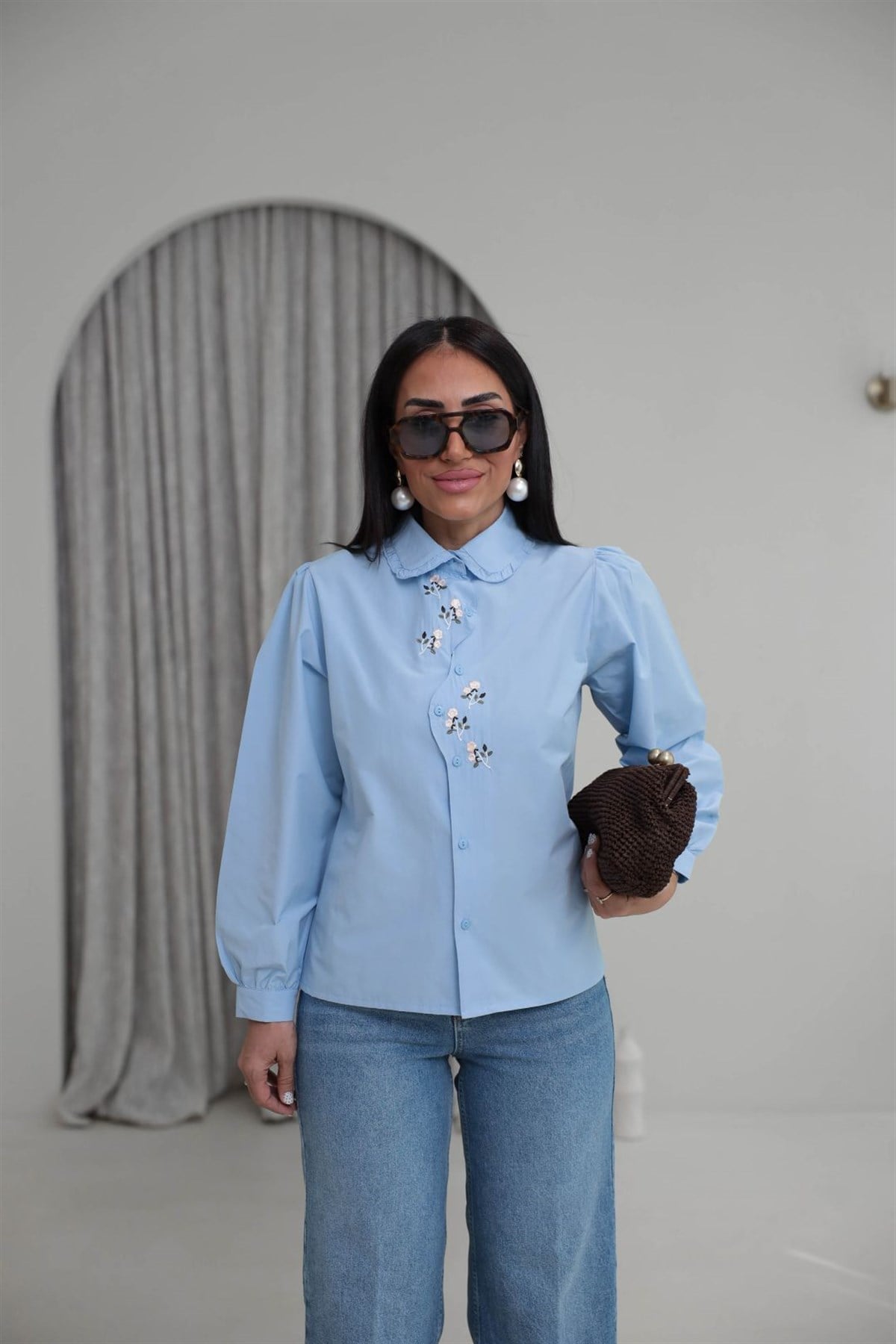 5118 Yaka Fırfırlı Nakış İşlemeli Gömlek MAVİ