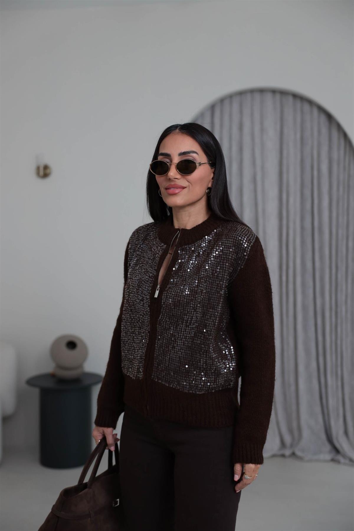 2570 Önü Pul İşlemeli Fermuarlı Hırka KAHVE