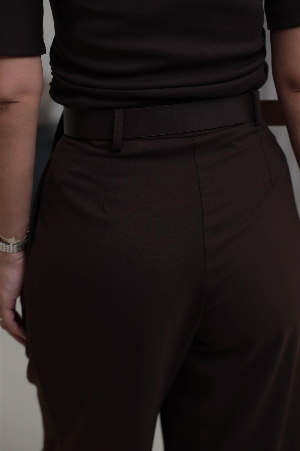 8465 Kemerli Pile Detaylı Kumaş Pantolon KAHVE