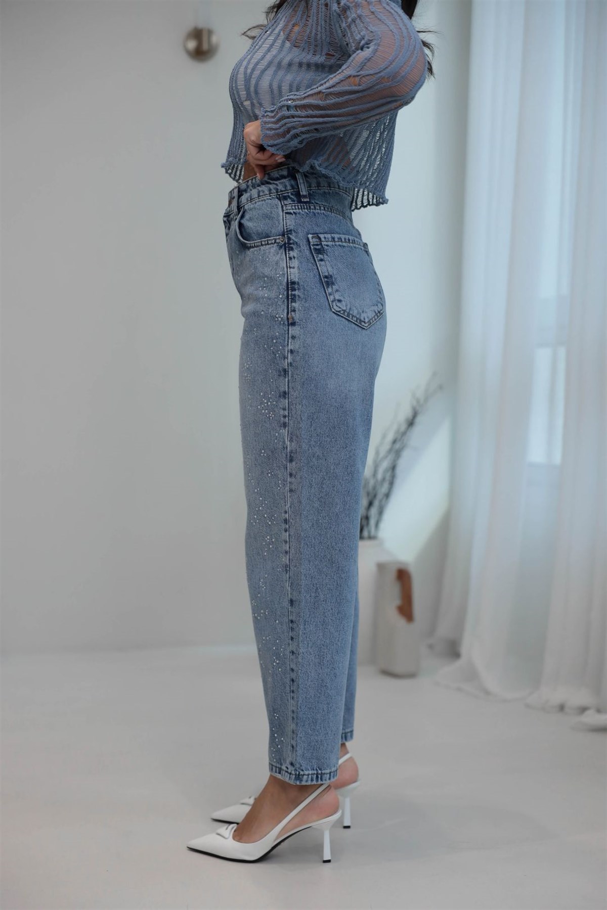 3010 Rahat Kesim Taşlı Mom Jean MAVİ