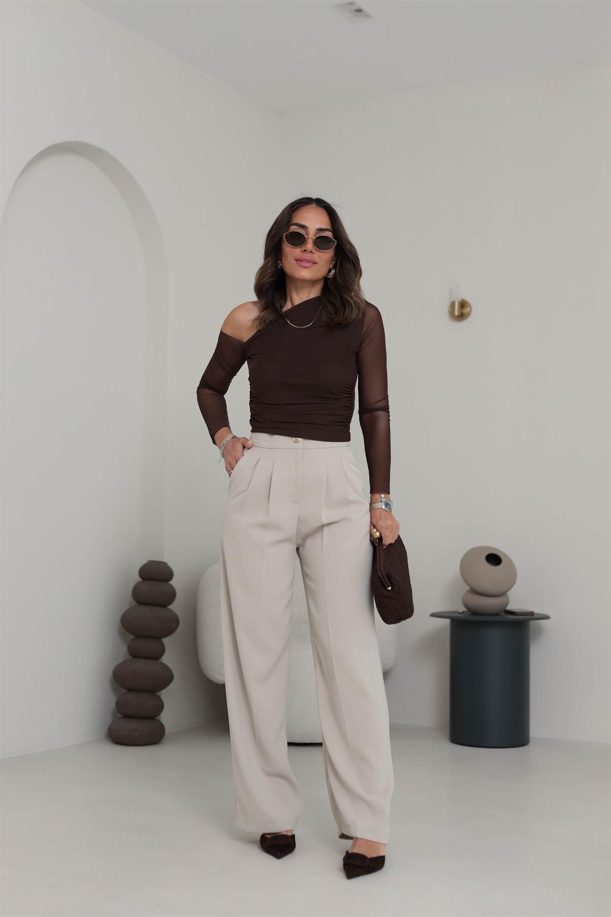 3322 Omuz Detaylı Drapeli Tül Bluz ACI KAHVE