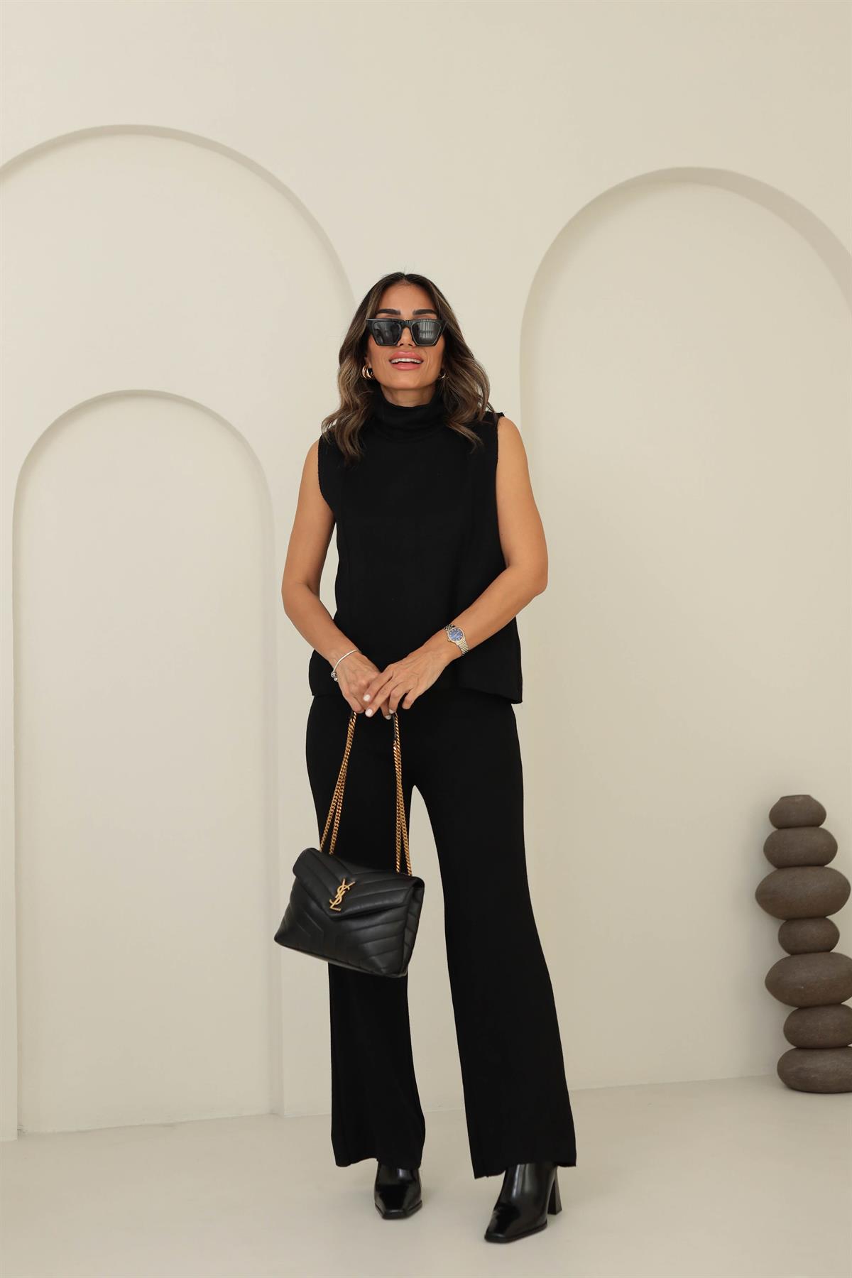 8302 Dik Yaka Yumoş İkili Takım SİYAH