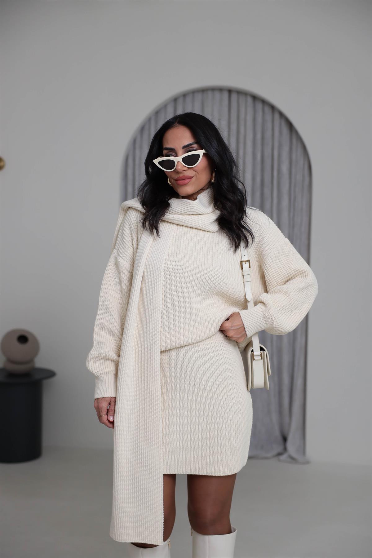 2581 Bisiklet Yaka Şal Detaylı Örgü Etek Takım KREM