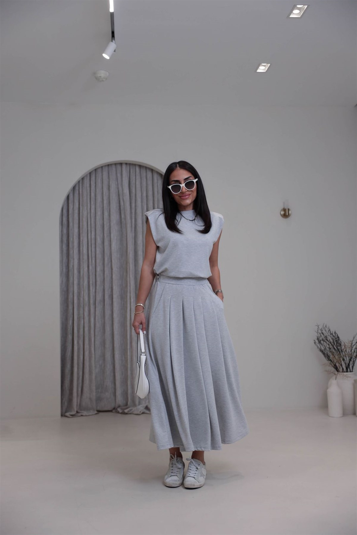 7150 Vatkalı Penye Bluz ve Pileli Etekli Takım GRİ