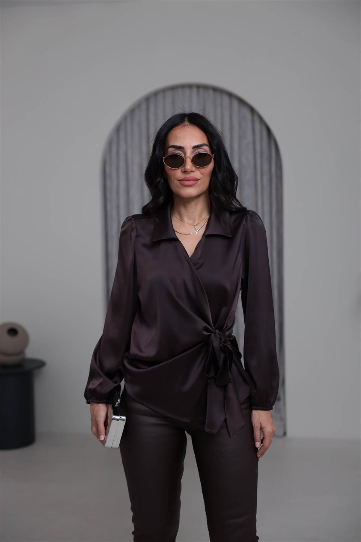 K0132 Kruvaze Yaka İpek Saten Gömlek Bluz KOYU KAHVE