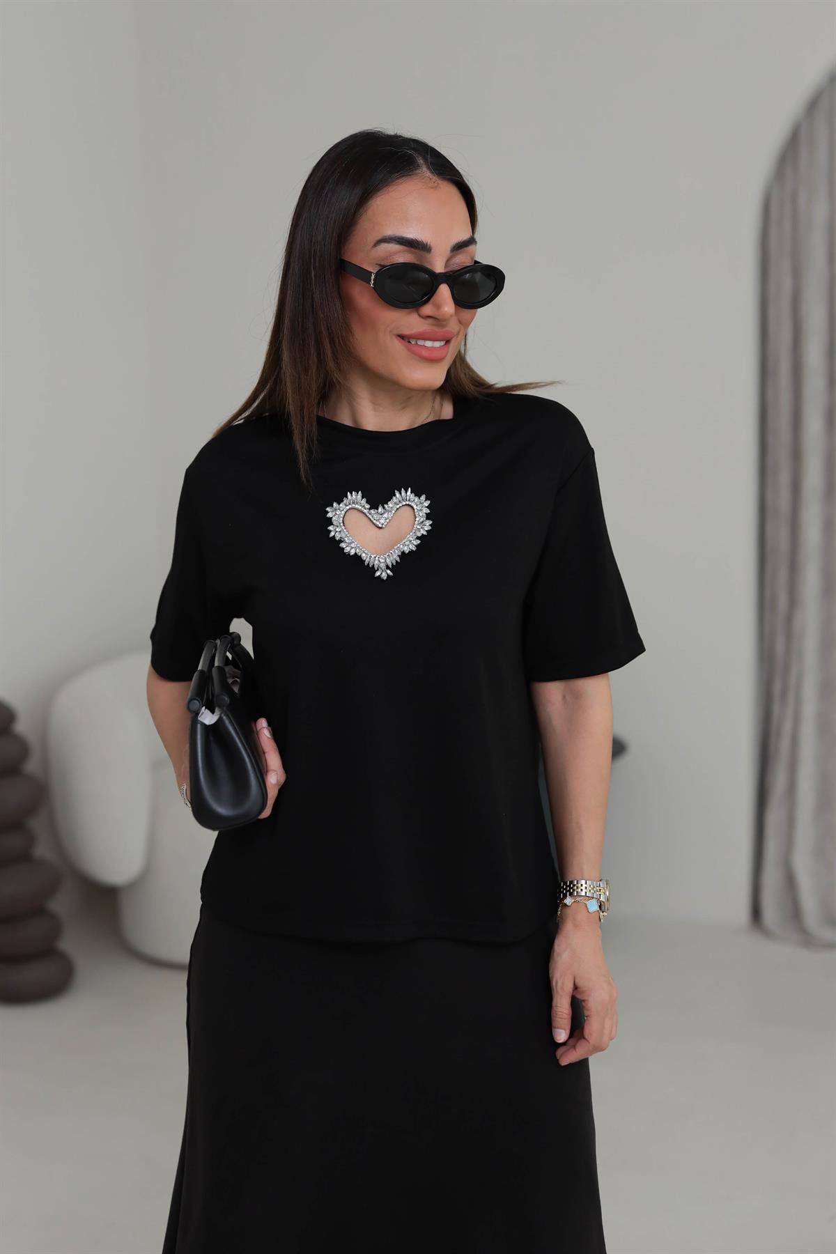 8111 Kalp Dekolteli Taşlı Modal Tshirt SİYAH