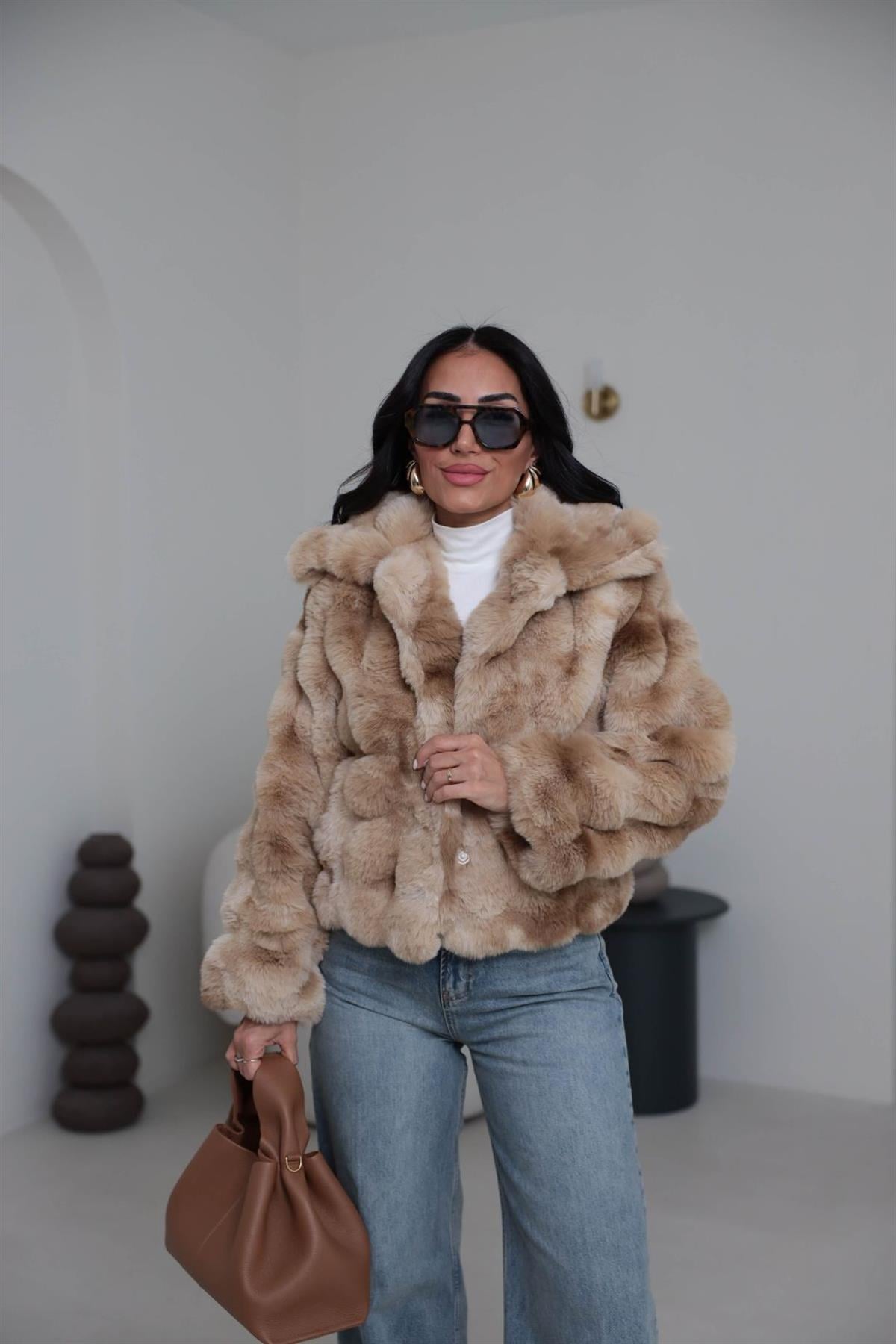 1297 Yakalı Çıtçıtlı Yumoş Kürk BEJ