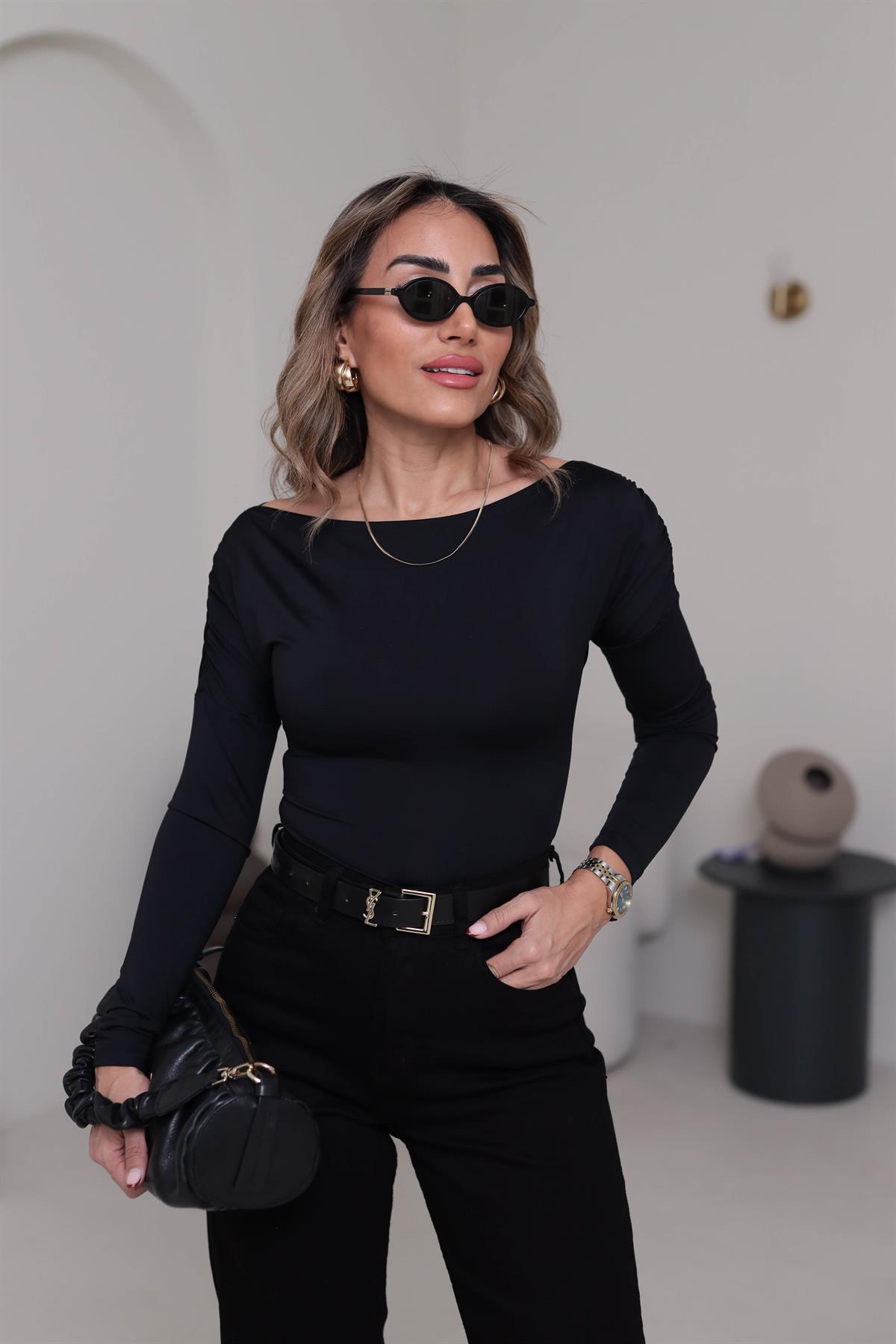 Kayık Yaka Kol Drapeli Sandy Bluz SİYAH