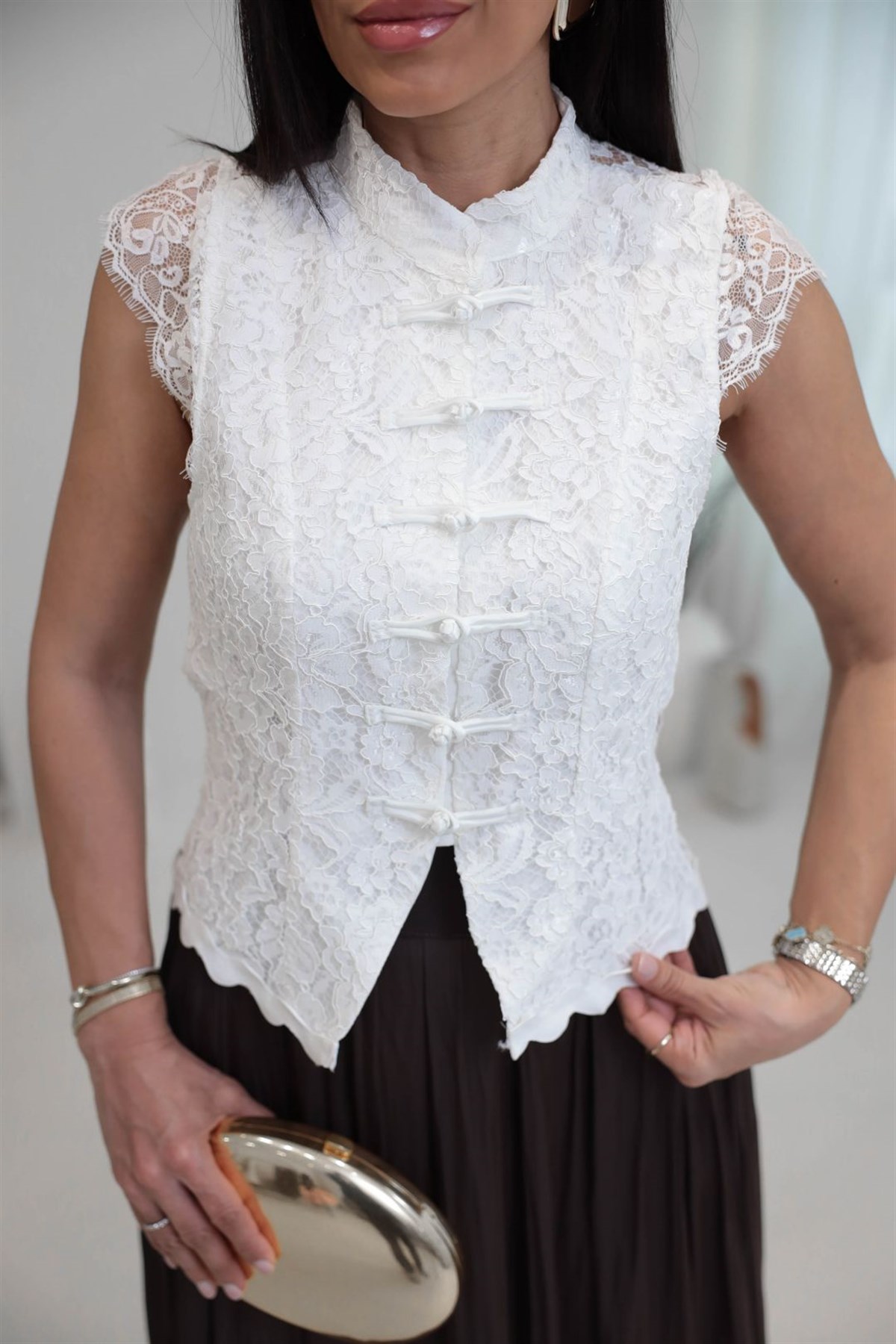 7139 Güpür Detaylı Hakim Yaka Yelek EKRU