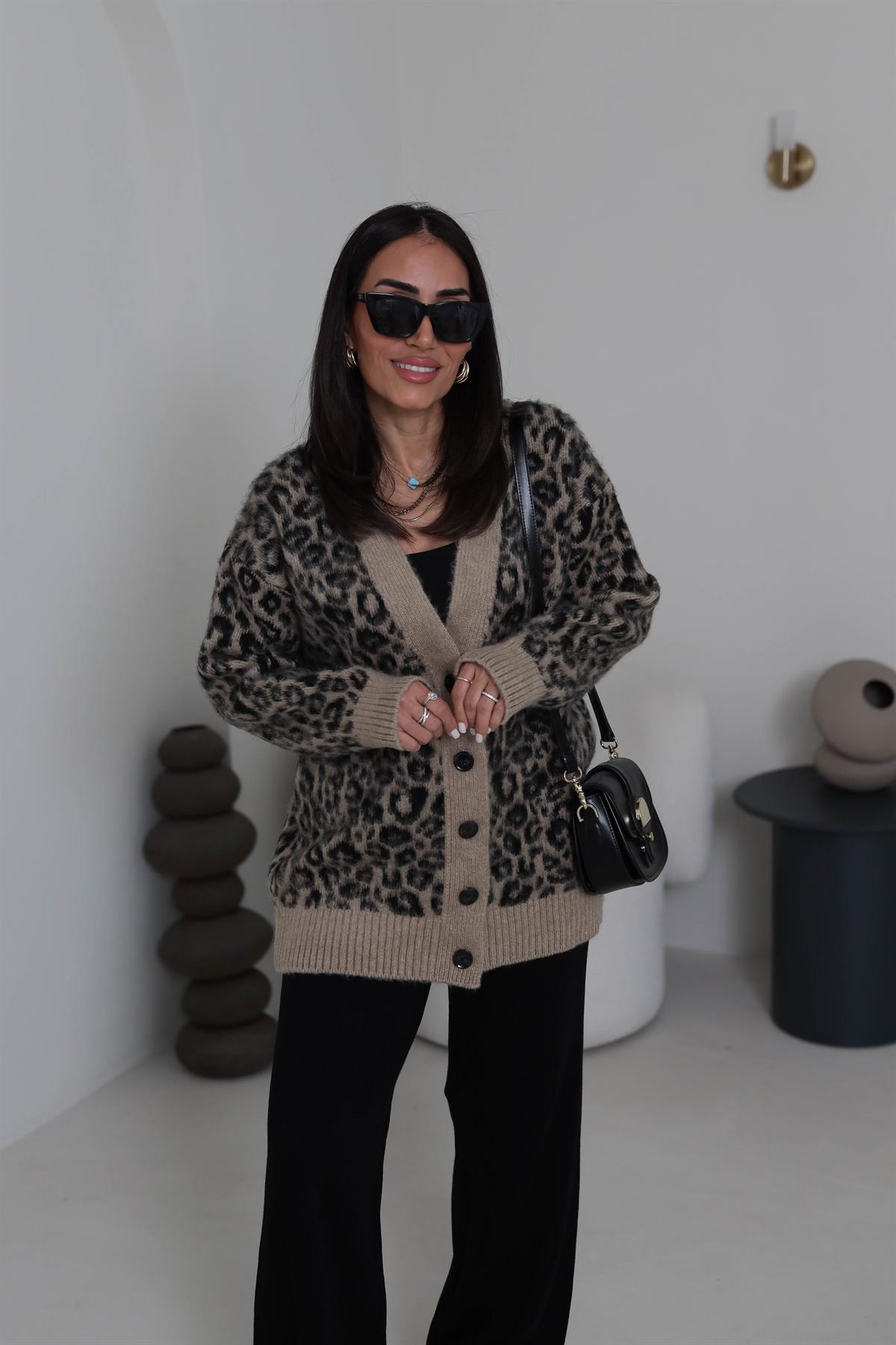 0114 Leopar Desenli Önden Düğmeli Hırka LEOPAR