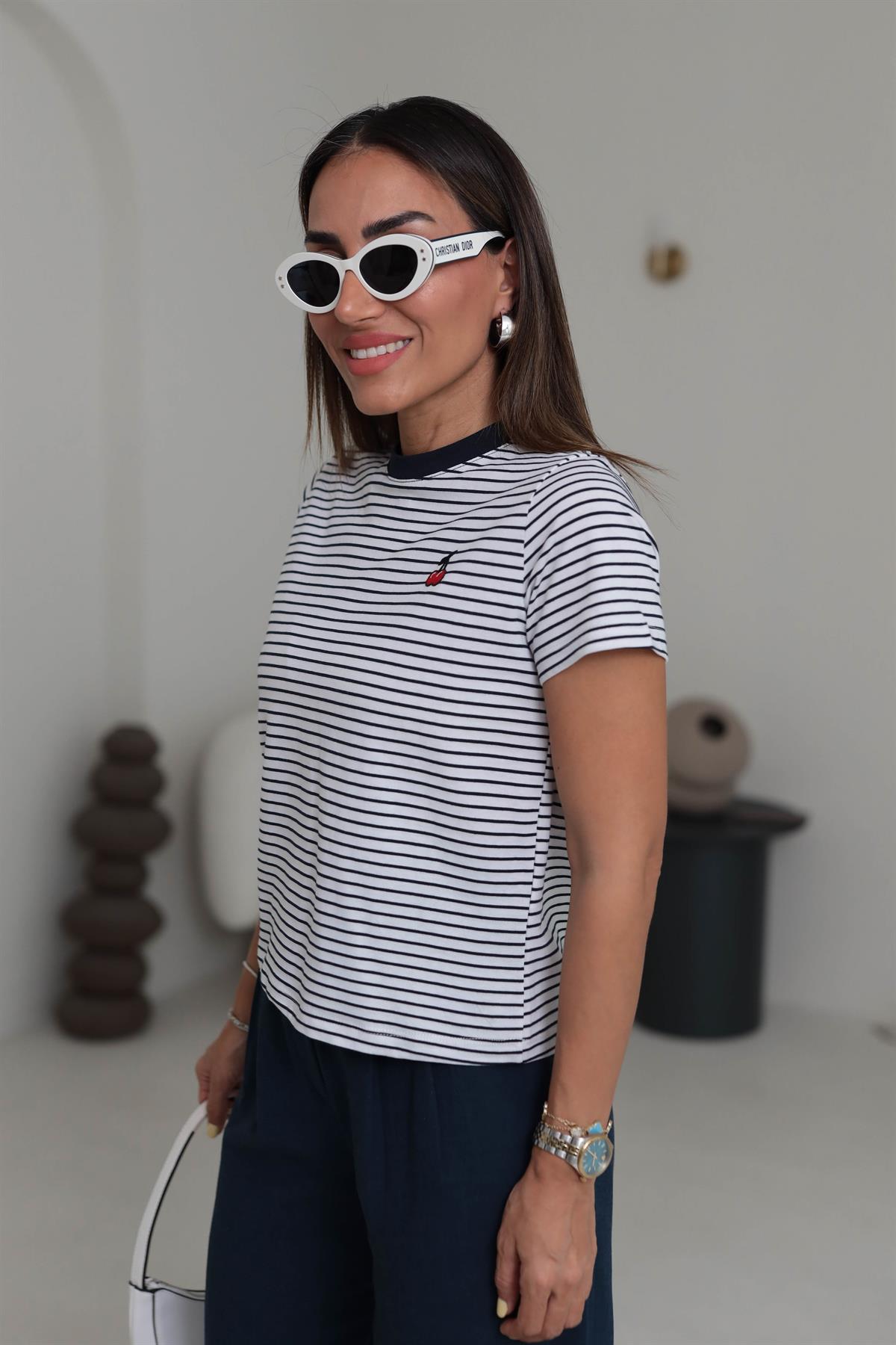 0415 Kiraz Nakış İşlemeli Çizgili Pamuklu Tshirt LACİ-BEYAZ