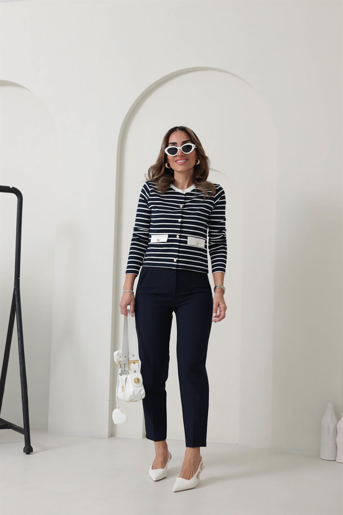 6459 Çizgili Gold Düğmeli Pamuklu Hırka LACİ-BEYAZ