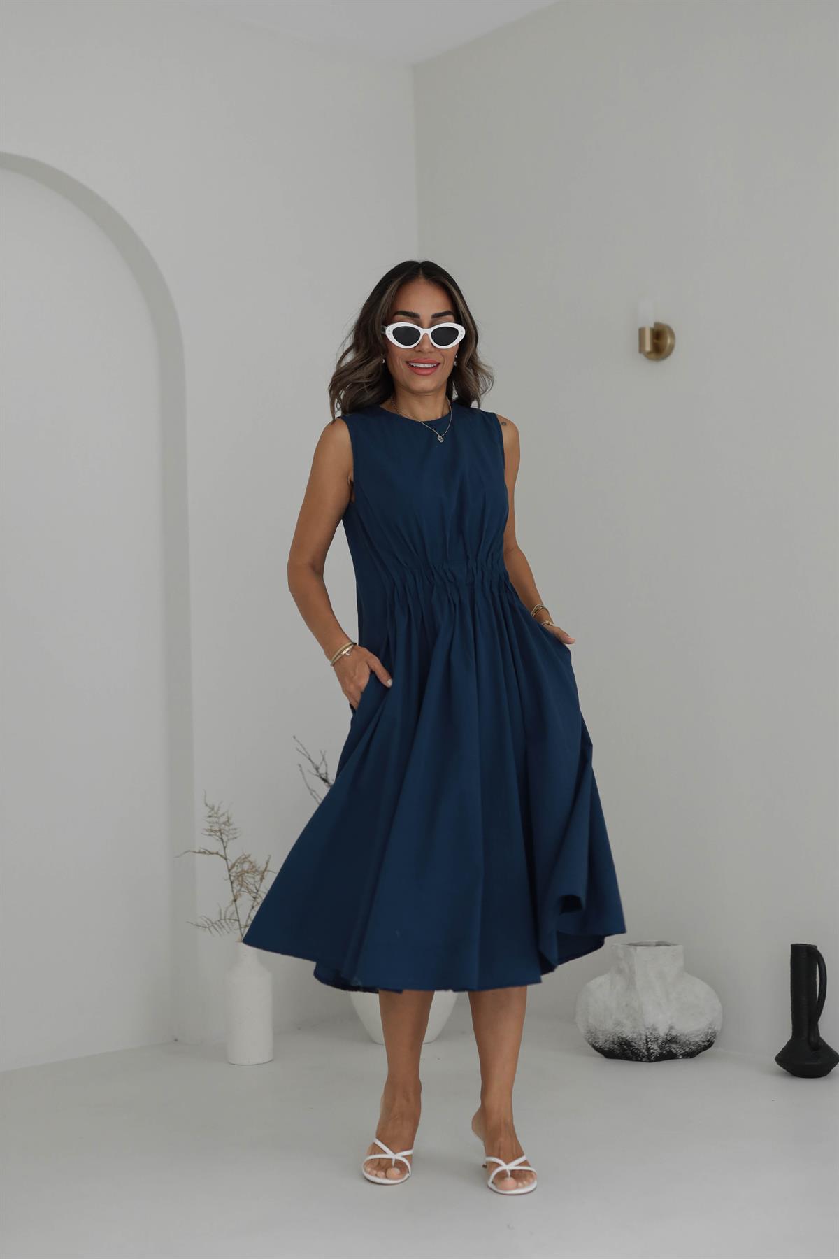 1620 Önden Büzgü Detaylı Elbise