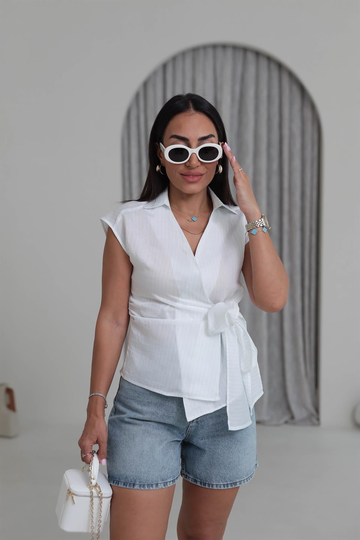 0438 Kruvaze Bağlamalı Çizgili Gömlek Bluz BEYAZ