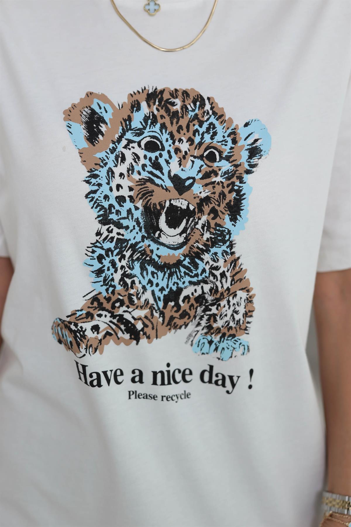 7115 Aslan Baskılı Pamuklu Tshirt EKRU