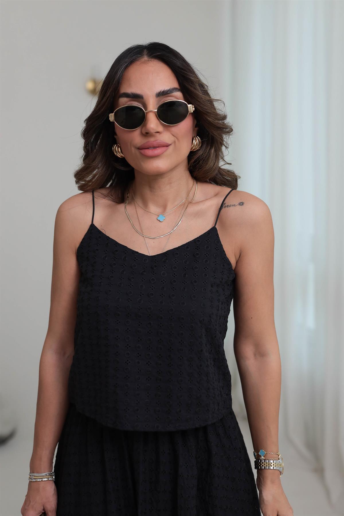 2882 İp Askılı Fisto Bluz SİYAH