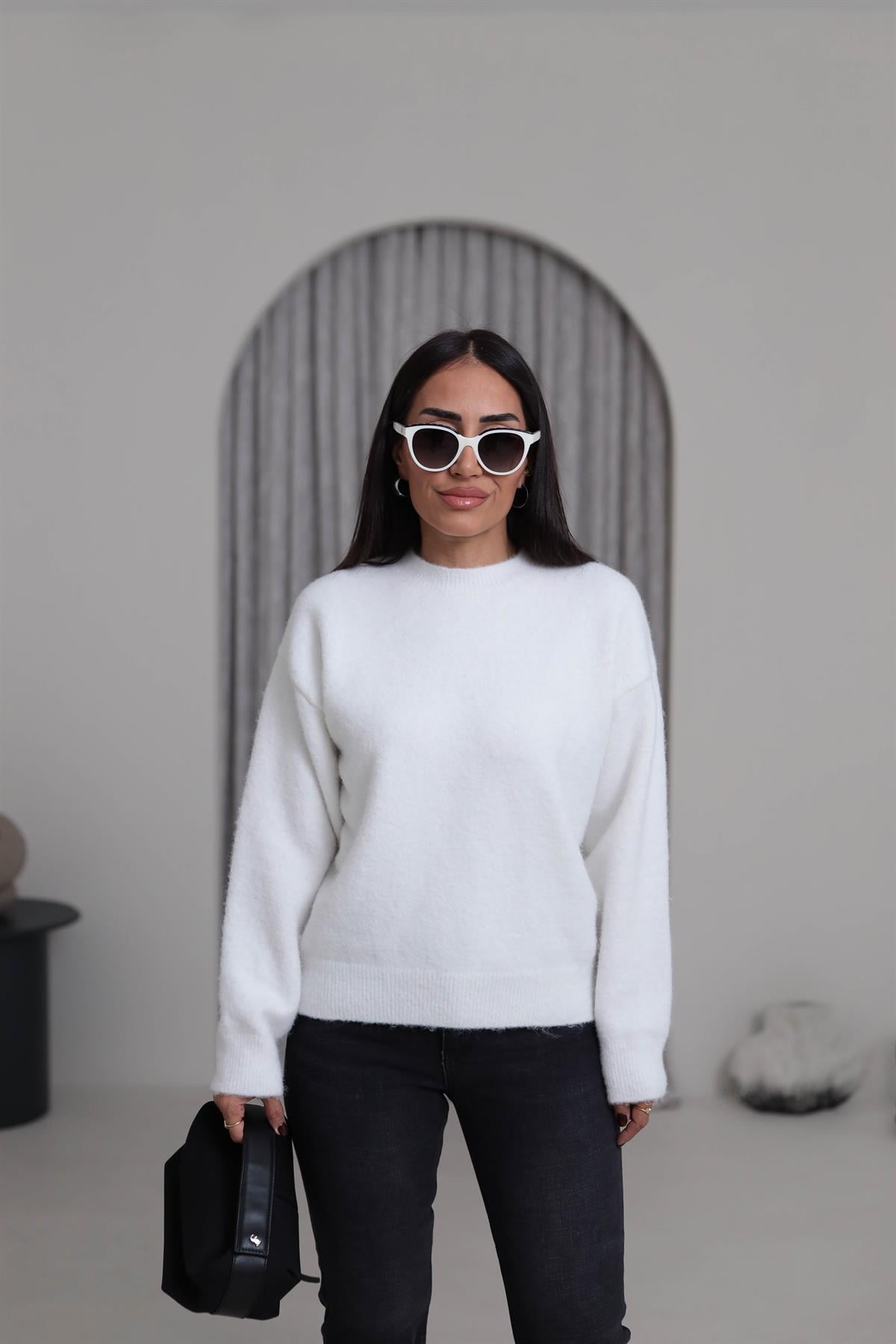 0640 Bisiklet Yaka Yumuşak Dokulu Triko Kazak EKRU