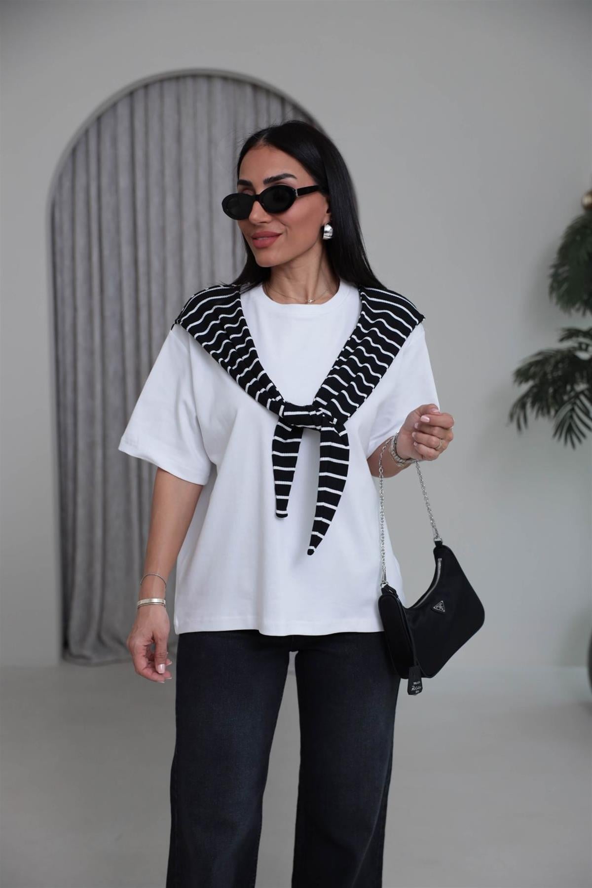 0688 Atkı Detaylı Çizgili Tshirt BEYAZ